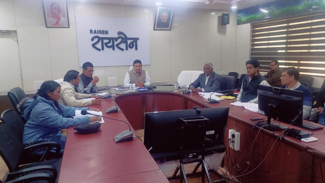 रायसेन: शुद्ध पेयजल की सतत आपूर्ति सुनिश्चित करने कलेक्टर के निर्देश