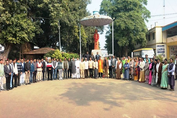 बैतूल जेएच कॉलेज: मां जयवंती हक्सर की पुण्यतिथि