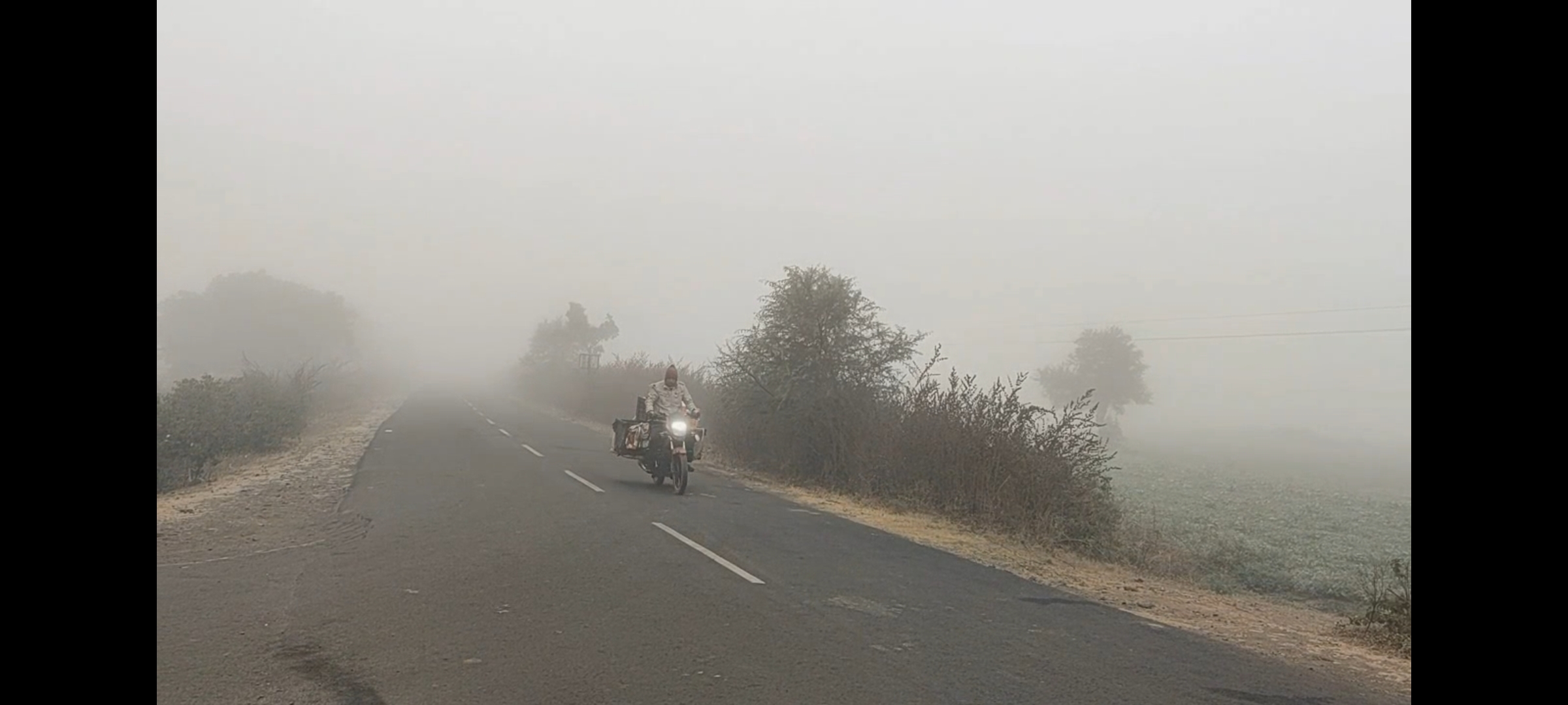 सीहोर: संपूर्ण क्षेत्र में कड़ाके की ठंड का कहर जारी, सूर्यदेव के दर्शन दुर्लभ
