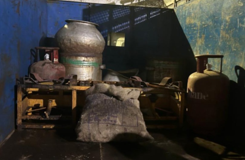 जबलपुर में अवैध शराब पर आबकारी विभाग और पुलिस की संयुक्त कार्रवाई