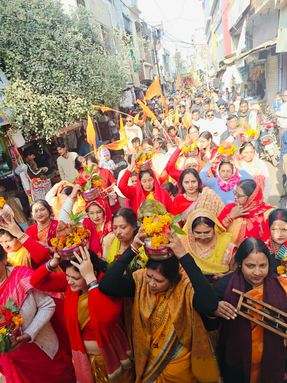 15 से 30 जनवरी में नगर की प्रत्येक बस्ती में होंगे हिंदू सम्मेलन, निकली कलश यात्रा।