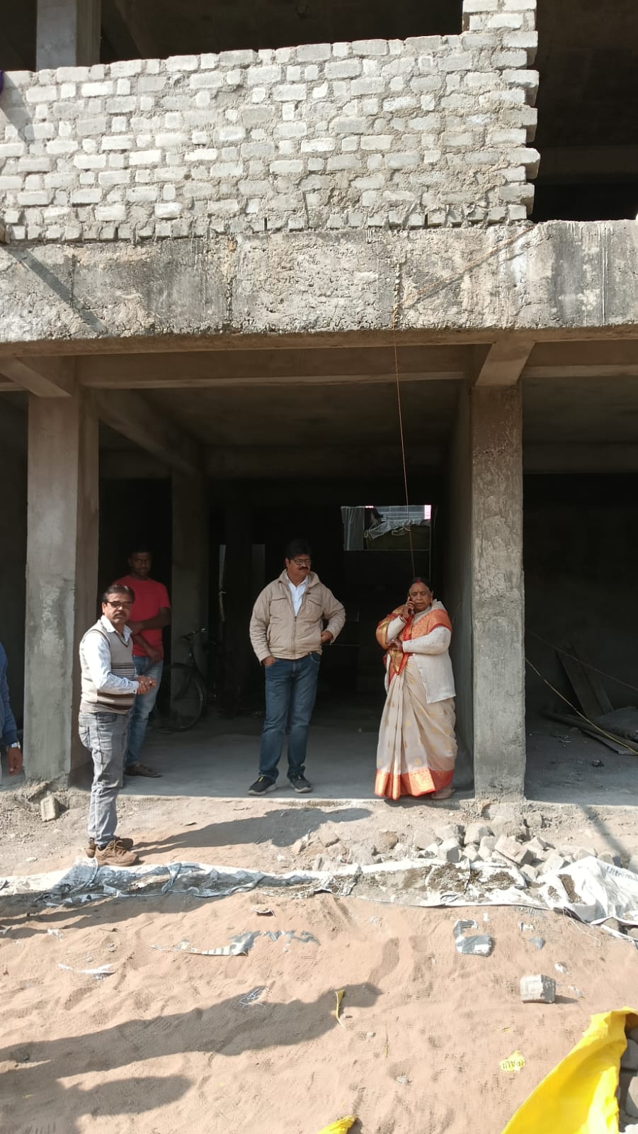 बैतूल में निर्माण कार्यों की रफ्तार तेज: नगर पालिका अध्यक्ष ने किया औचक निरीक्षण