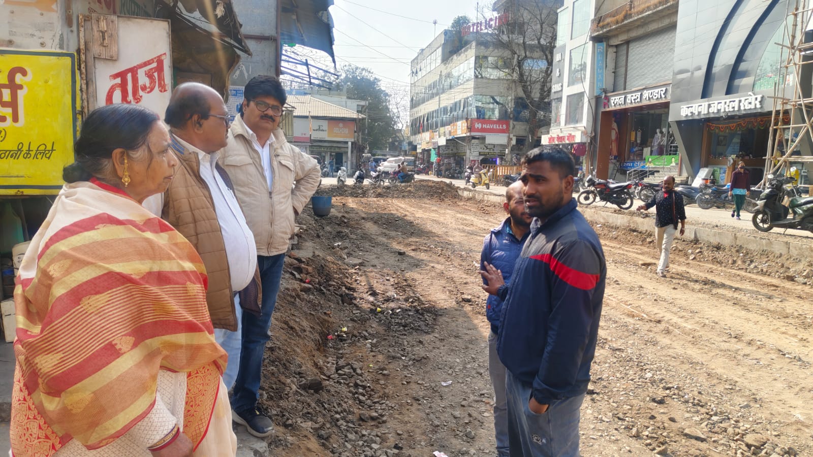 बैतूल में निर्माण कार्यों की रफ्तार तेज: नगर पालिका अध्यक्ष ने किया औचक निरीक्षण