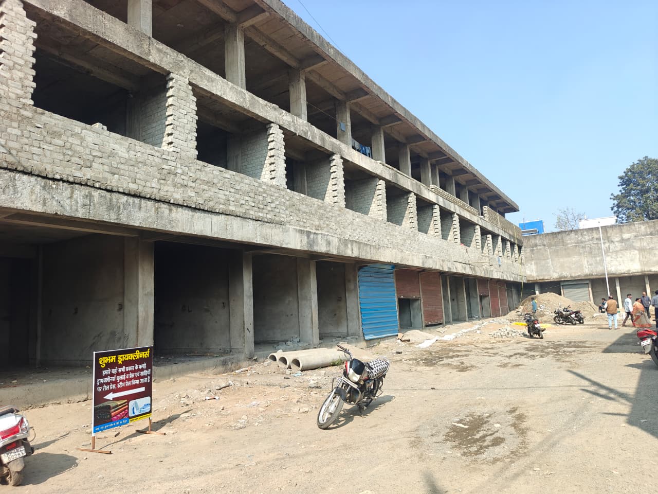 बैतूल में निर्माण कार्यों की रफ्तार तेज: नगर पालिका अध्यक्ष ने किया औचक निरीक्षण