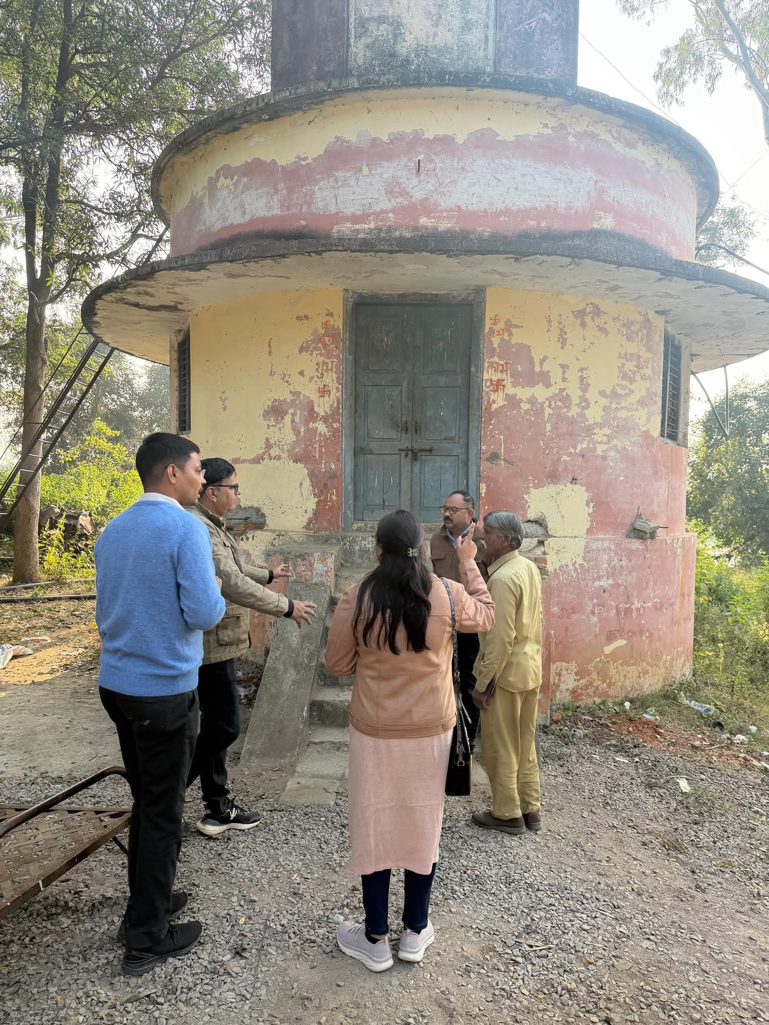 जल शोधन संयंत्रों में जल की गुणवत्ता तथा शुद्धता सुनिश्चित करने के लिए समय-समय पर सैंपल चेकिंग कराई जाये: कलेक्टर विवेक श्रोत्रिय