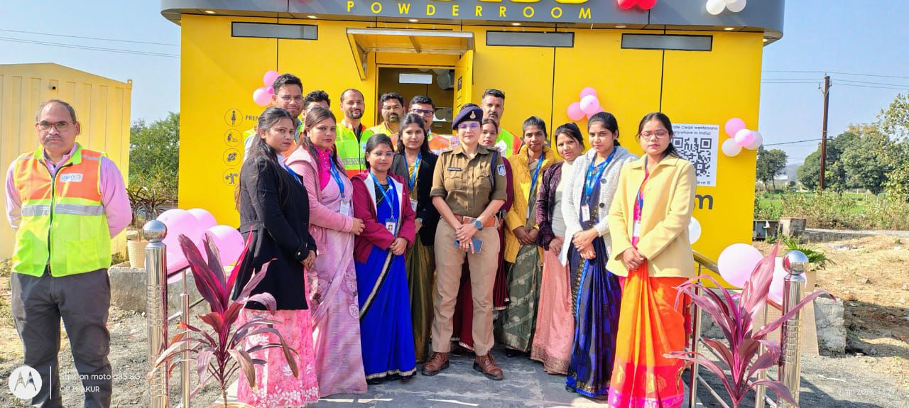 बहोरीपार टोल प्लाजा में स्मार्ट महिला शौचालय का शुभारंभ