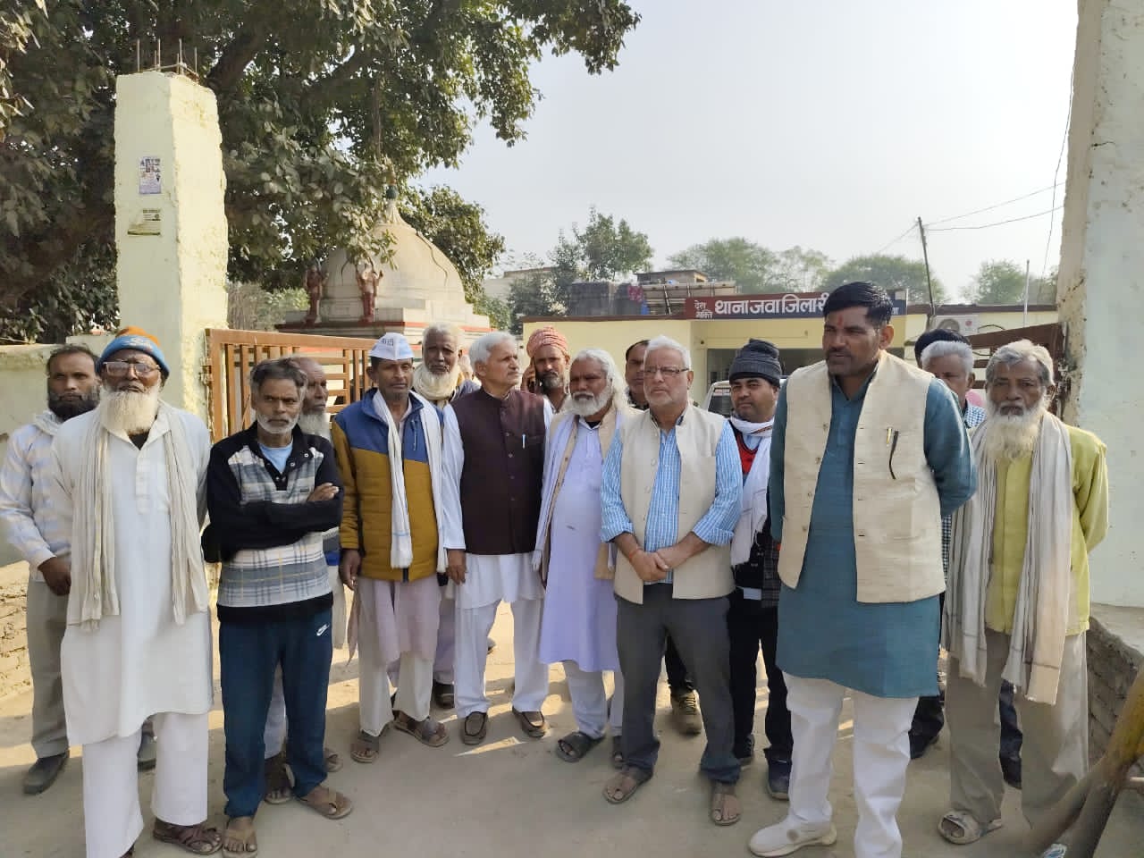 ग्राम पंचायत सितलहा: धार्मिक स्थल पर अटल पंचायत भवन निर्माण को लेकर विवाद