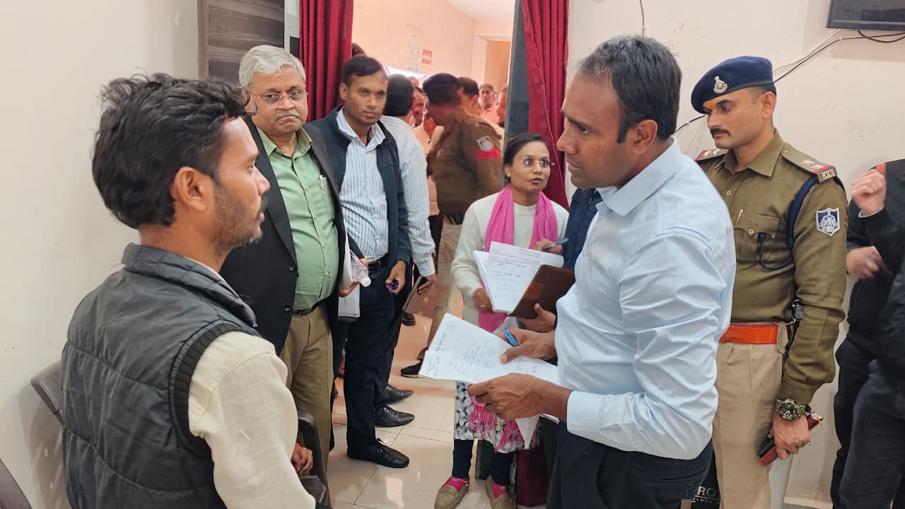 कलेक्टर ने की रहली में जनसुनवाई — सैकड़ों प्रकरणों का किया निराकरण