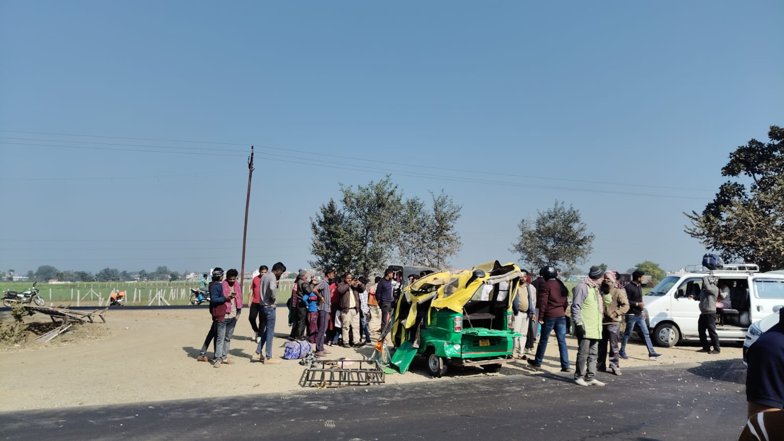 सीहोर: कुबेरेश्वर धाम के पास सड़क हादसे में 7 लोग घायल