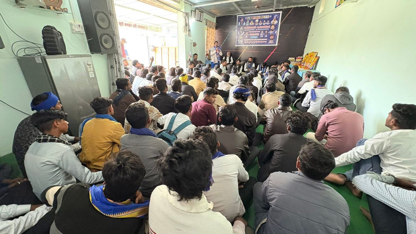 कार्यकर्ता एकजुट होकर संगठन को बूथ स्तर तक मजबूत बनायें : विनोद अंबेडकर