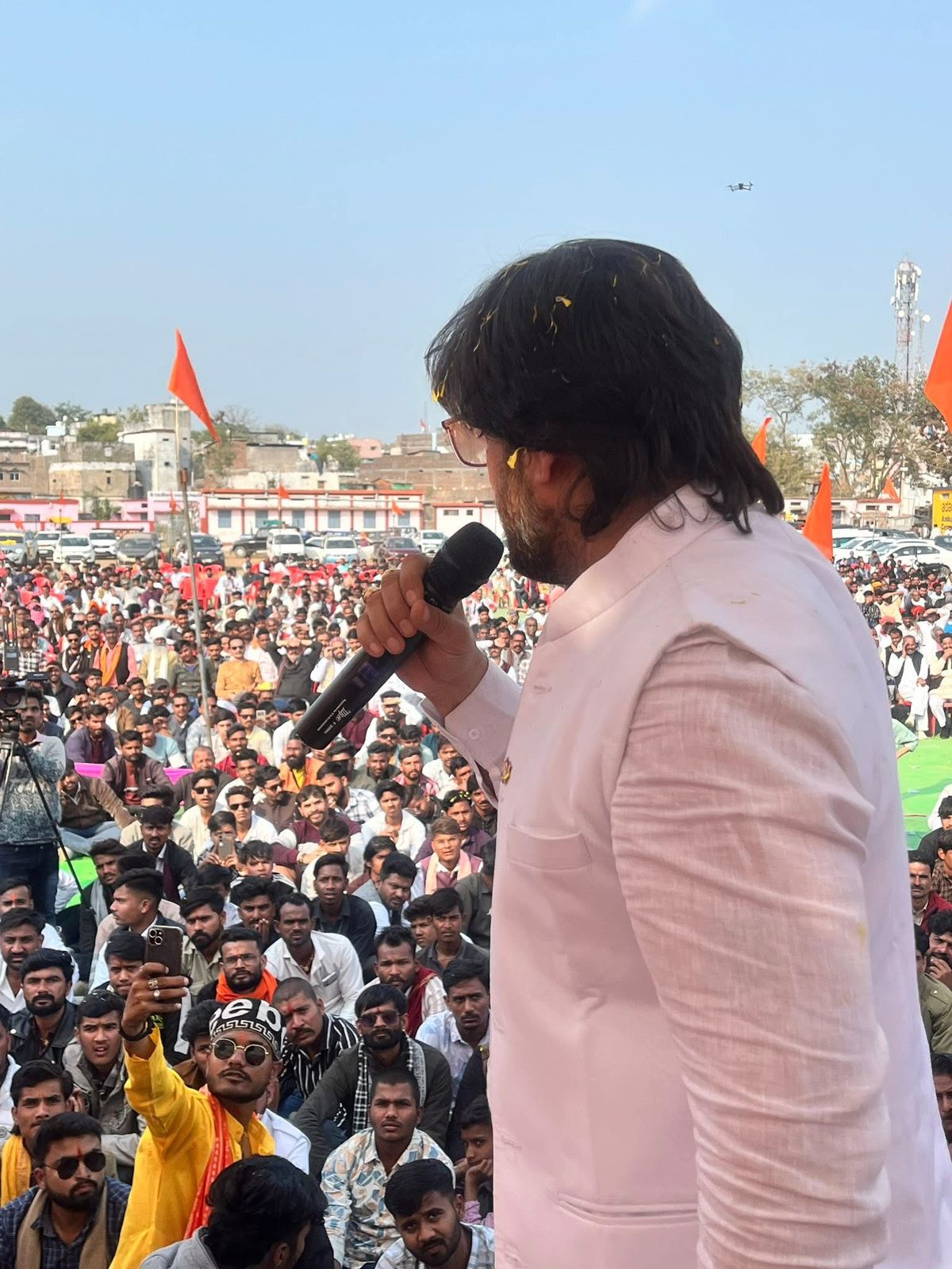 खिमलासा में करणी सेना का विशाल धरना प्रदर्शन: सैकड़ों लोग हुए शामिल