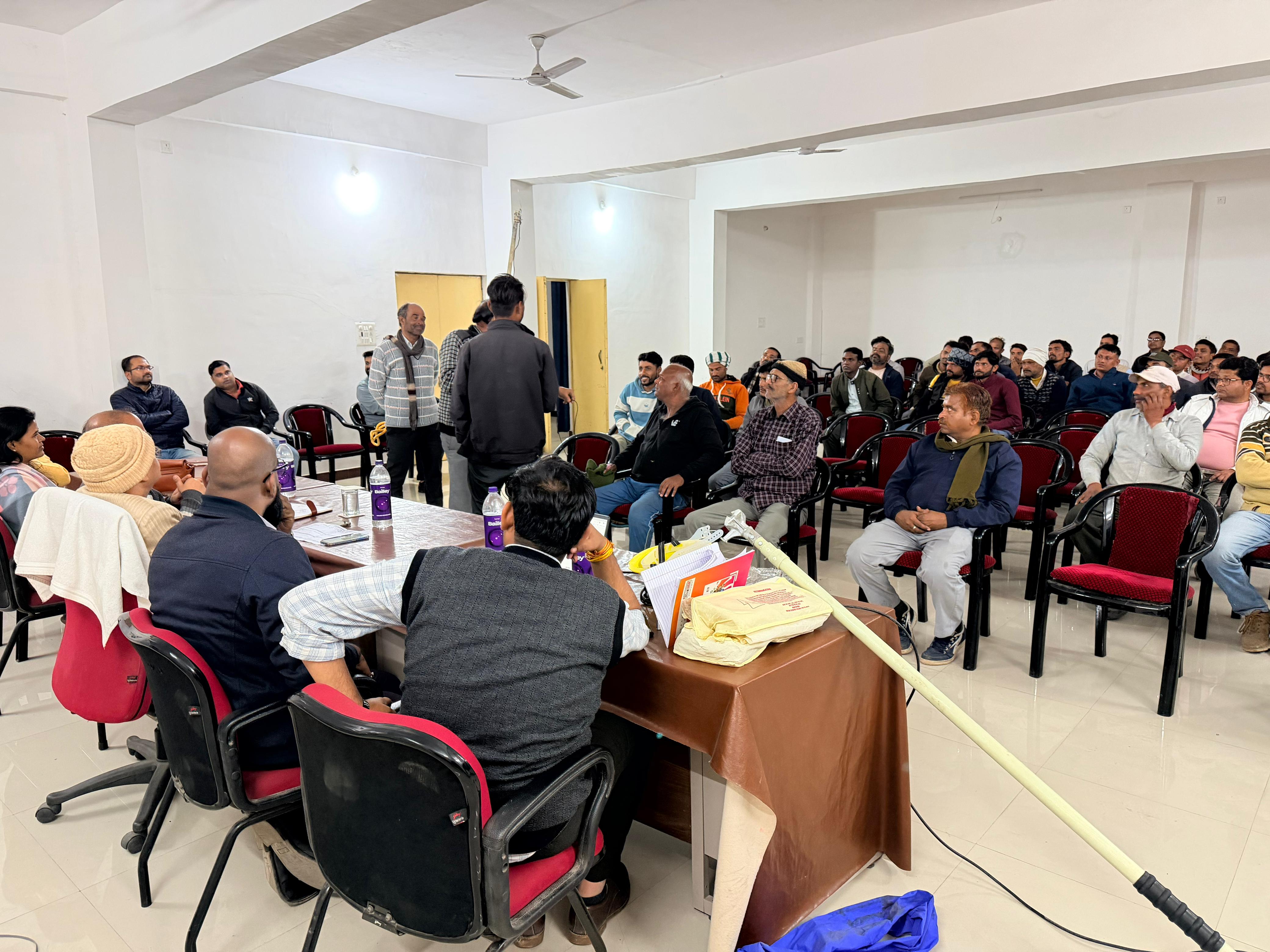 विद्युत सुरक्षा कार्यशाला का हुआ आयोजन, अधिकारियो ने कहा विद्युत कार्य बगैर सुरक्षा उपकरणों न करे। 
