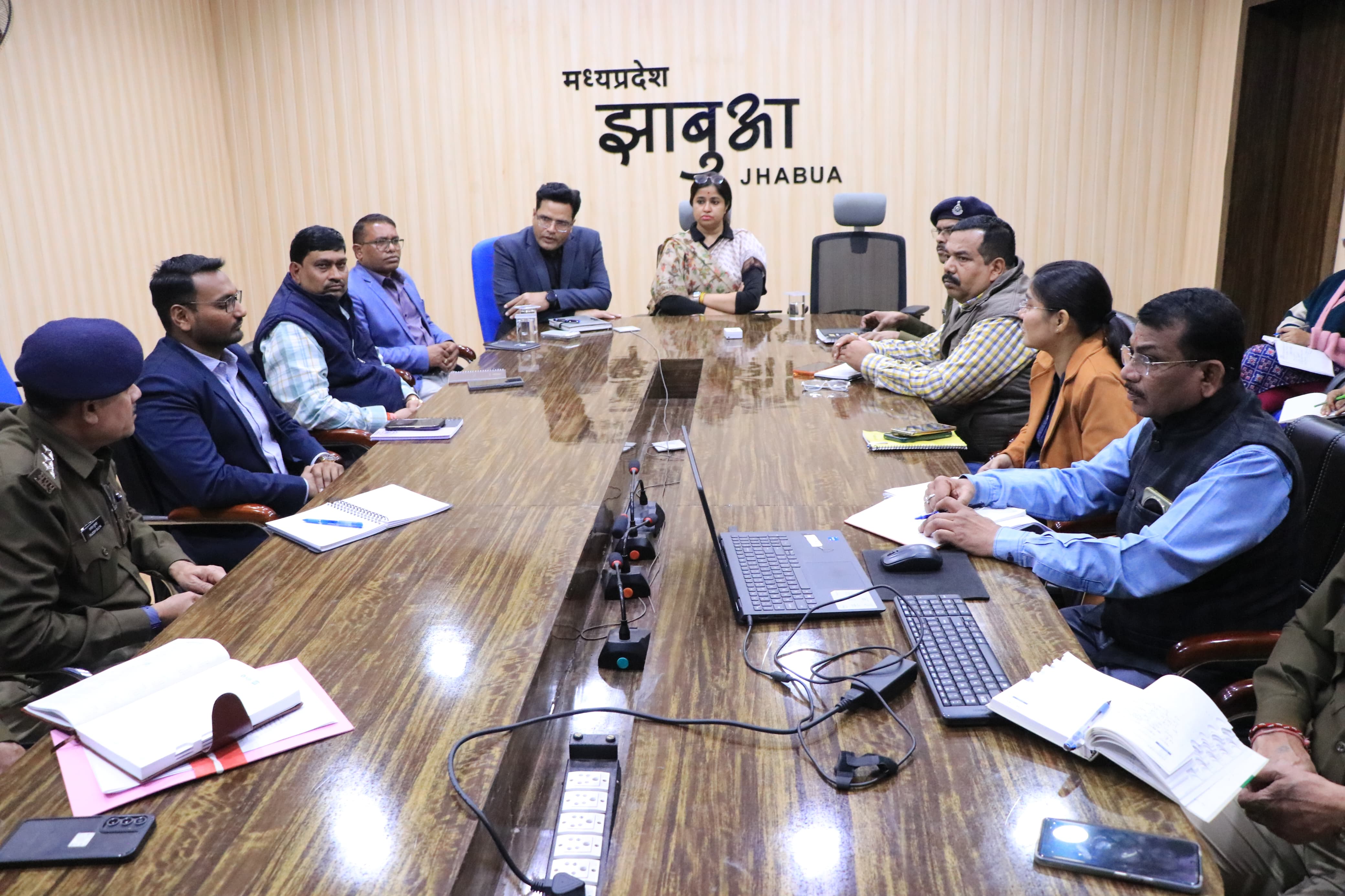 कलेक्टर एवं एसपी की अध्यक्षता में अंतर्विभागीय समन्वय बैठक आयोजित*