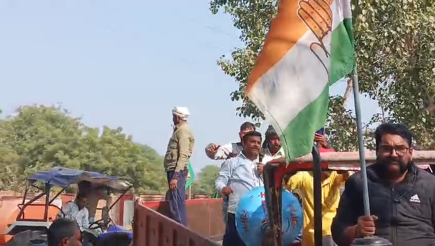 धान खरीदी में देरी: आक्रोशित किसानों का तहसील कार्यालय पर घेराव