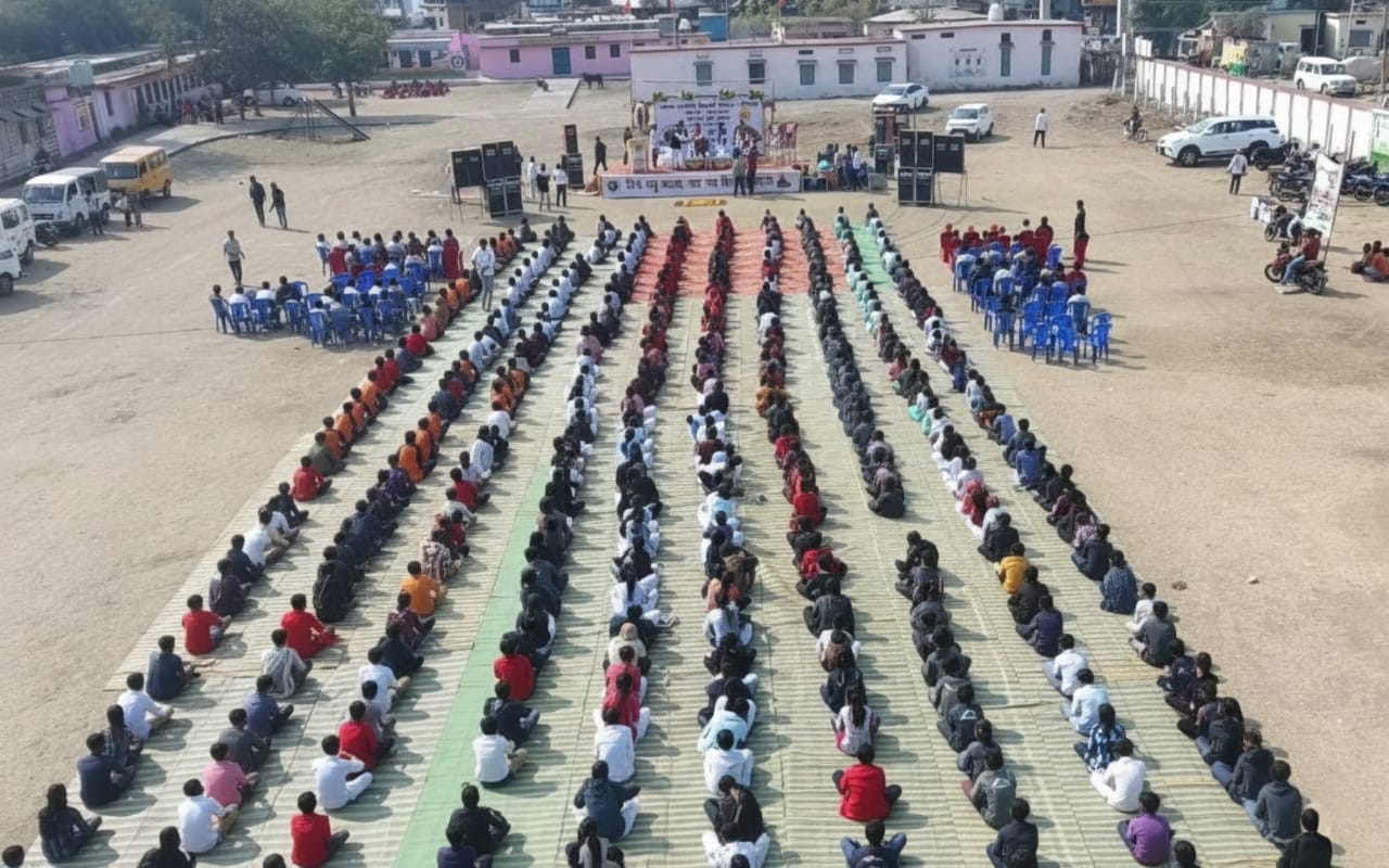 गुलाबगंज नगर: अखिल भारतीय विद्यार्थी परिषद का सृजन युवा उत्सव: विवेकानंद की जयंती पर भव्य शोभा यात्रा