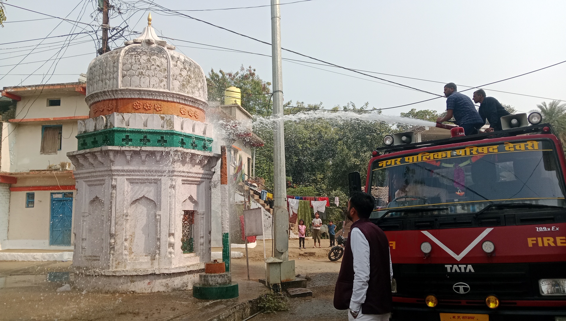 गांधी मंदिर देवरी में तिरंगा फहराने वाले युवक कांग्रेसविधानसभा अध्यक्ष शुभम शर्मा ने स्वतंत्रता संग्राम की भावना को किया जागरूक और प्रेरित