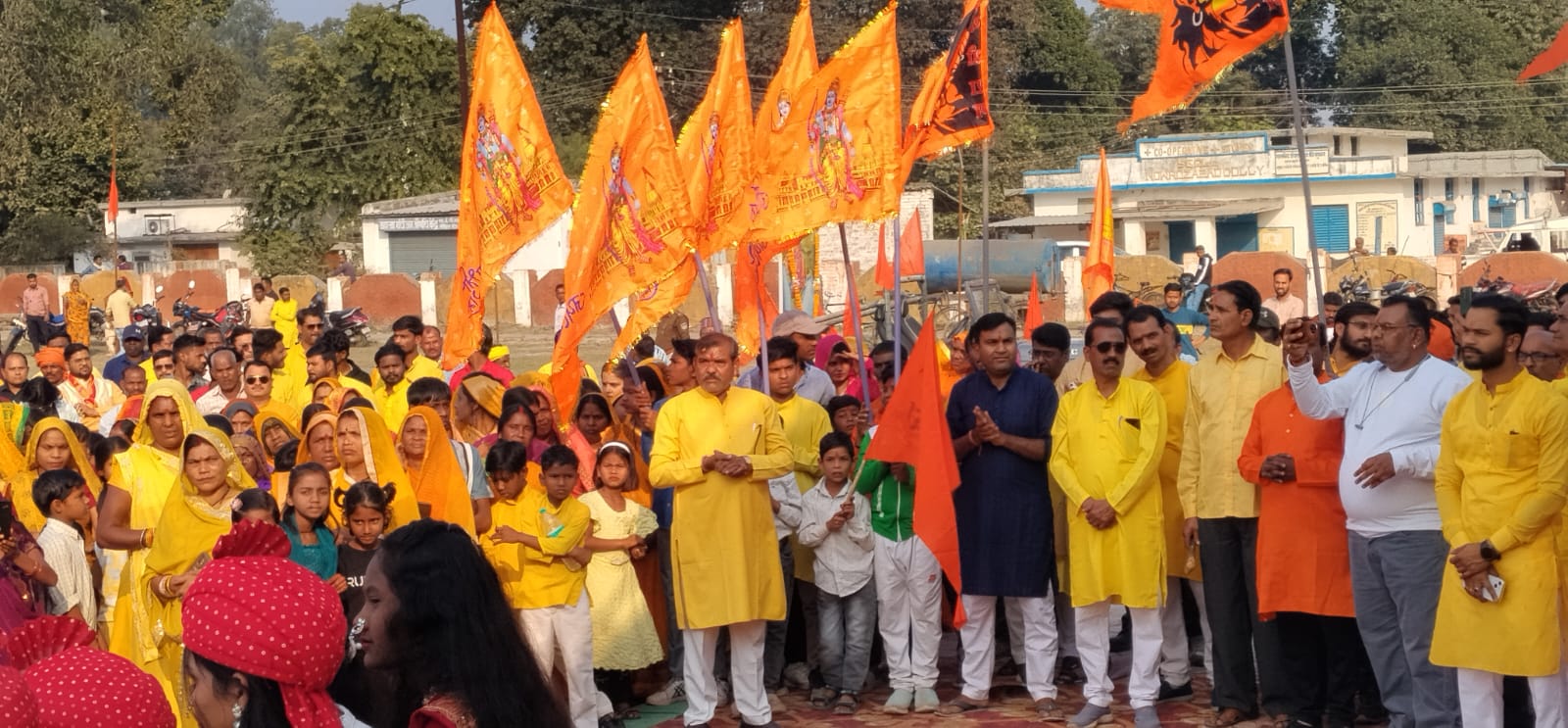 नौरोजाबाद में भव्य हिन्दू सम्मेलन यात्रा का आयोजन पुष्पवर्षा के साथ हुआ जिसमें वरिष्ठ नागरिकों ने भारतीय संस्कृति के संरक्षण का आह्वान किया