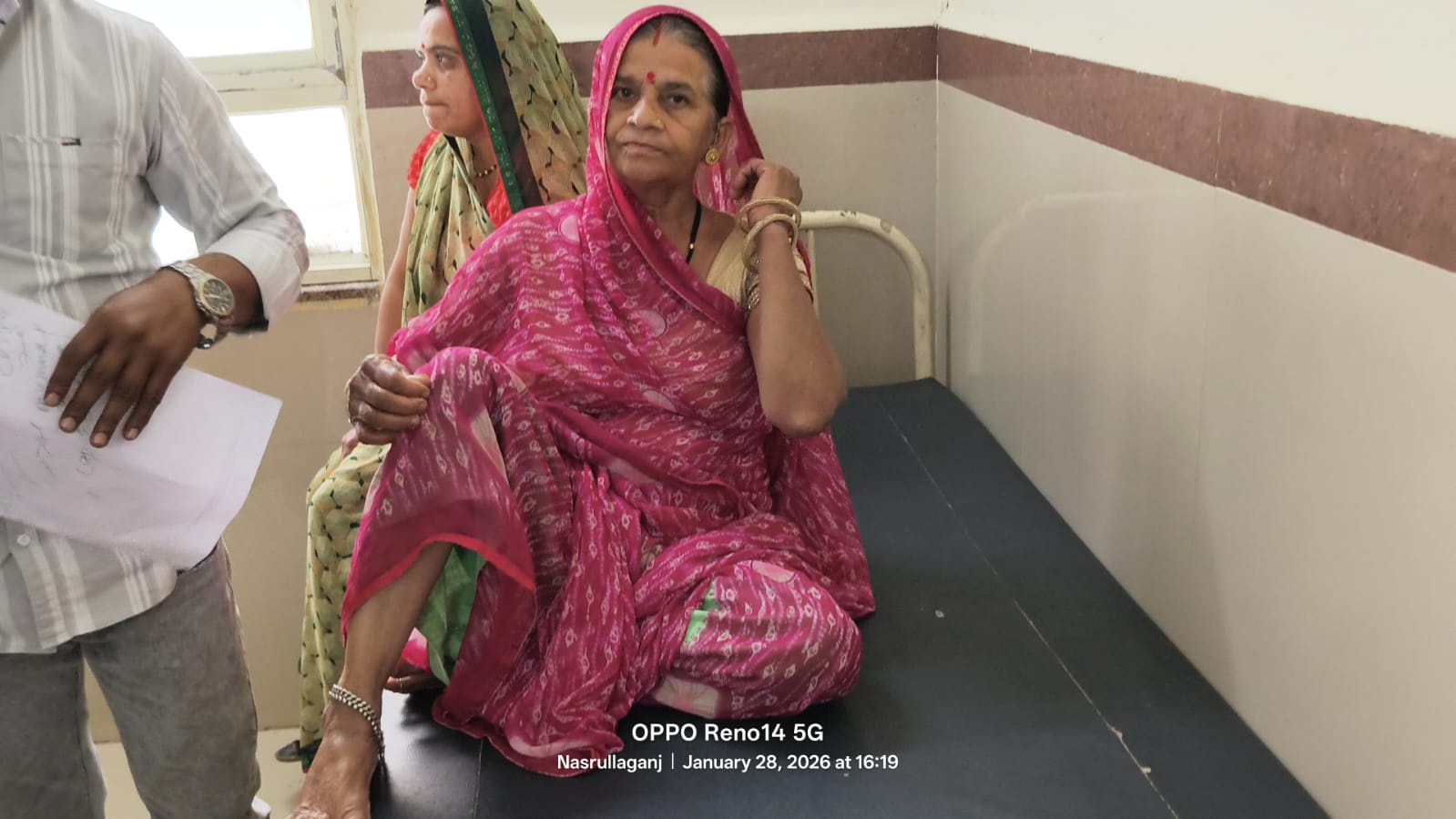 सीहोर जिले के ग्राम सोटिया में जंगली सियार का हमला: 8-10 लोग घायल