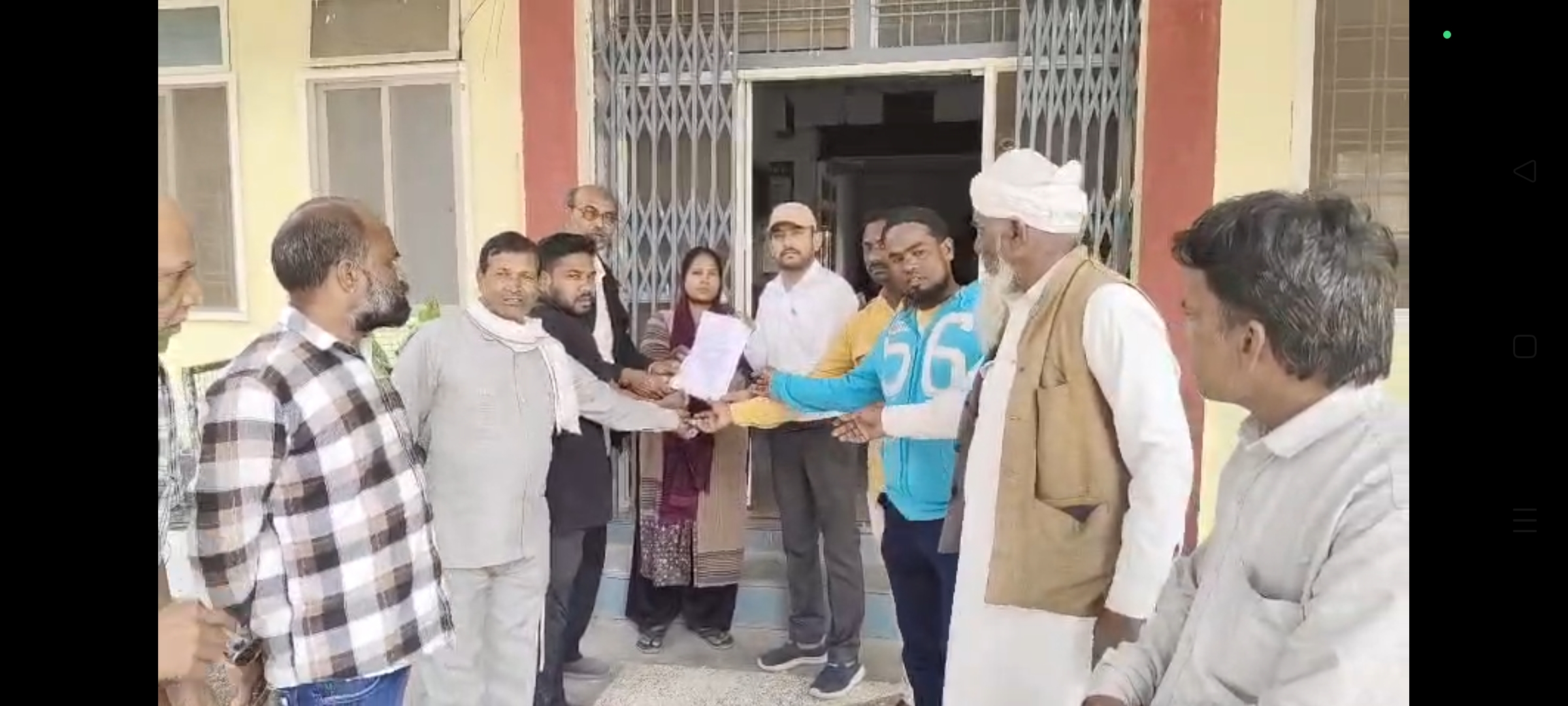 बुधनी: राजस्व भूमि पर निवास कर रहे लोगों को रेलवे के अतिक्रमण नोटिस से हड़कंप
