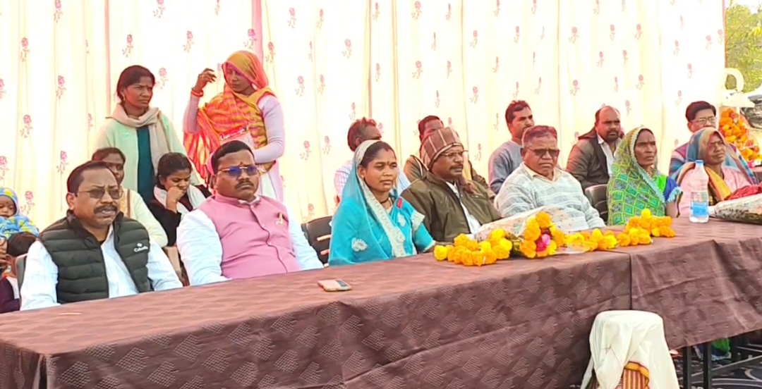 आनंद उत्सव कार्यक्रम ने मुदरिया ग्राम पंचायत पाली जनपद में समुदाय को खुशी और उत्साह से भरपूर किया और उत्सव मनाया