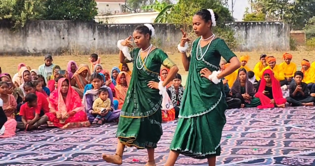 आनंद उत्सव कार्यक्रम ने मुदरिया ग्राम पंचायत पाली जनपद में समुदाय को खुशी और उत्साह से भरपूर किया और उत्सव मनाया