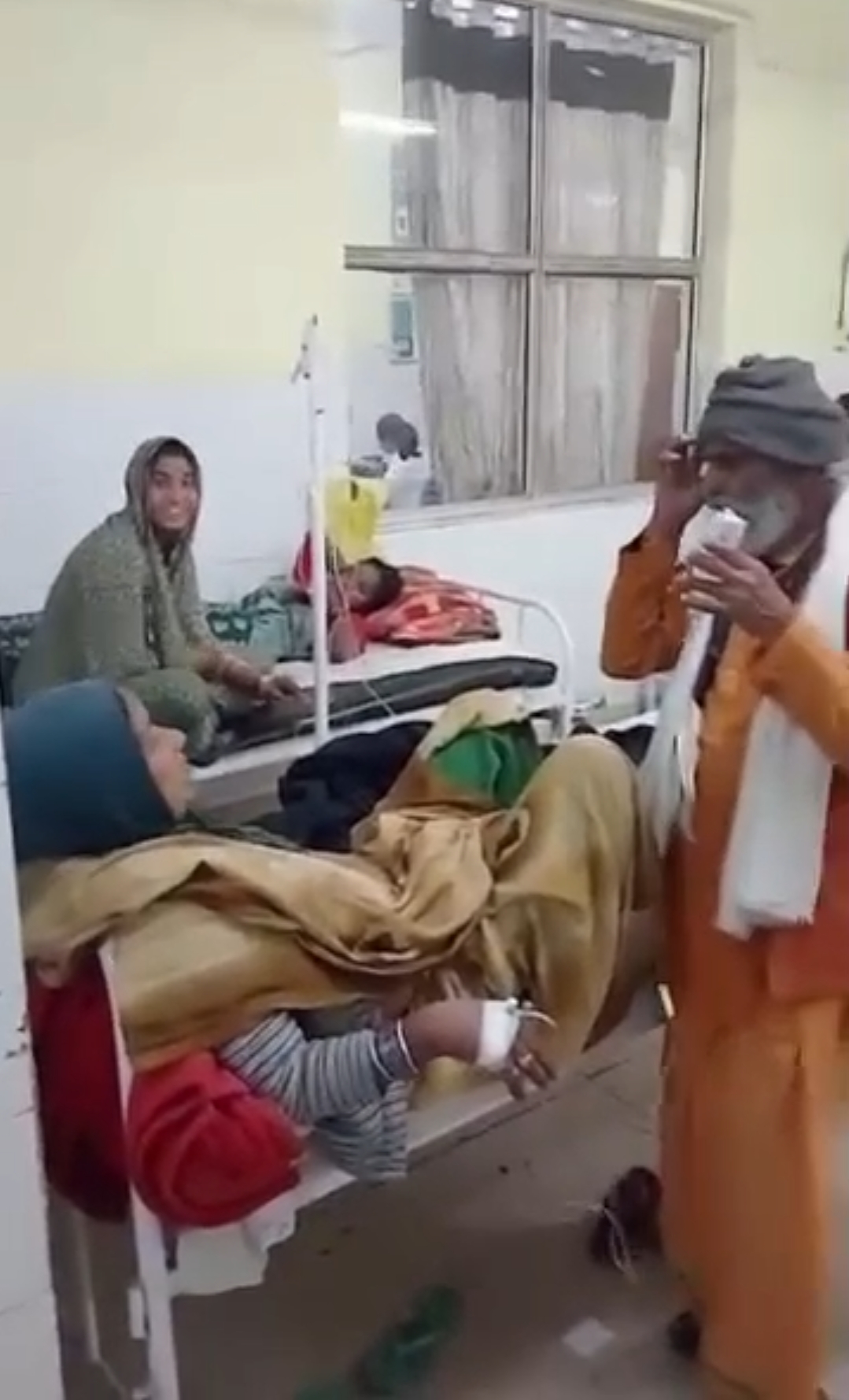 टीकमगढ़ जिला अस्पताल: स्वास्थ्य व्यवस्था की बदहाली का जीता-जागता सबूत