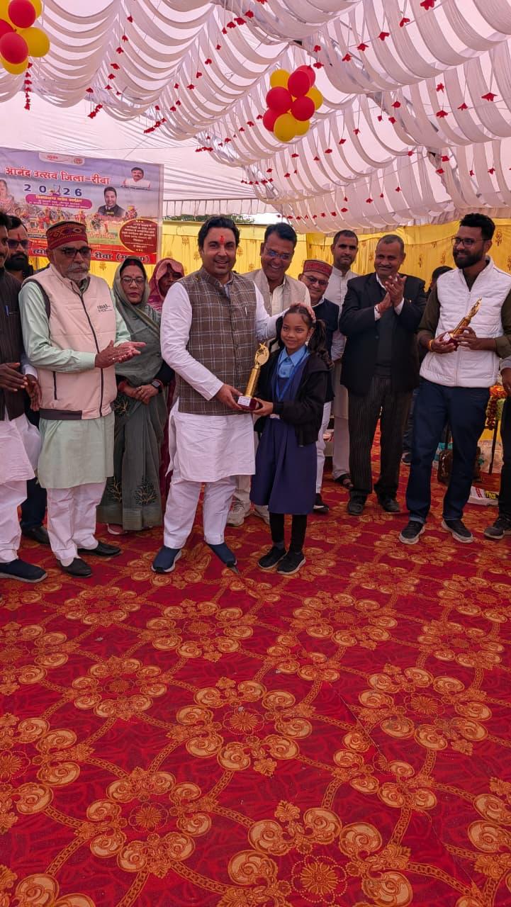 भाजपा विधायक सिद्धार्थ तिवारी 'राज' की गरिमामयी उपस्थिति में 'आनंद उत्सव' का भव्य समापन;