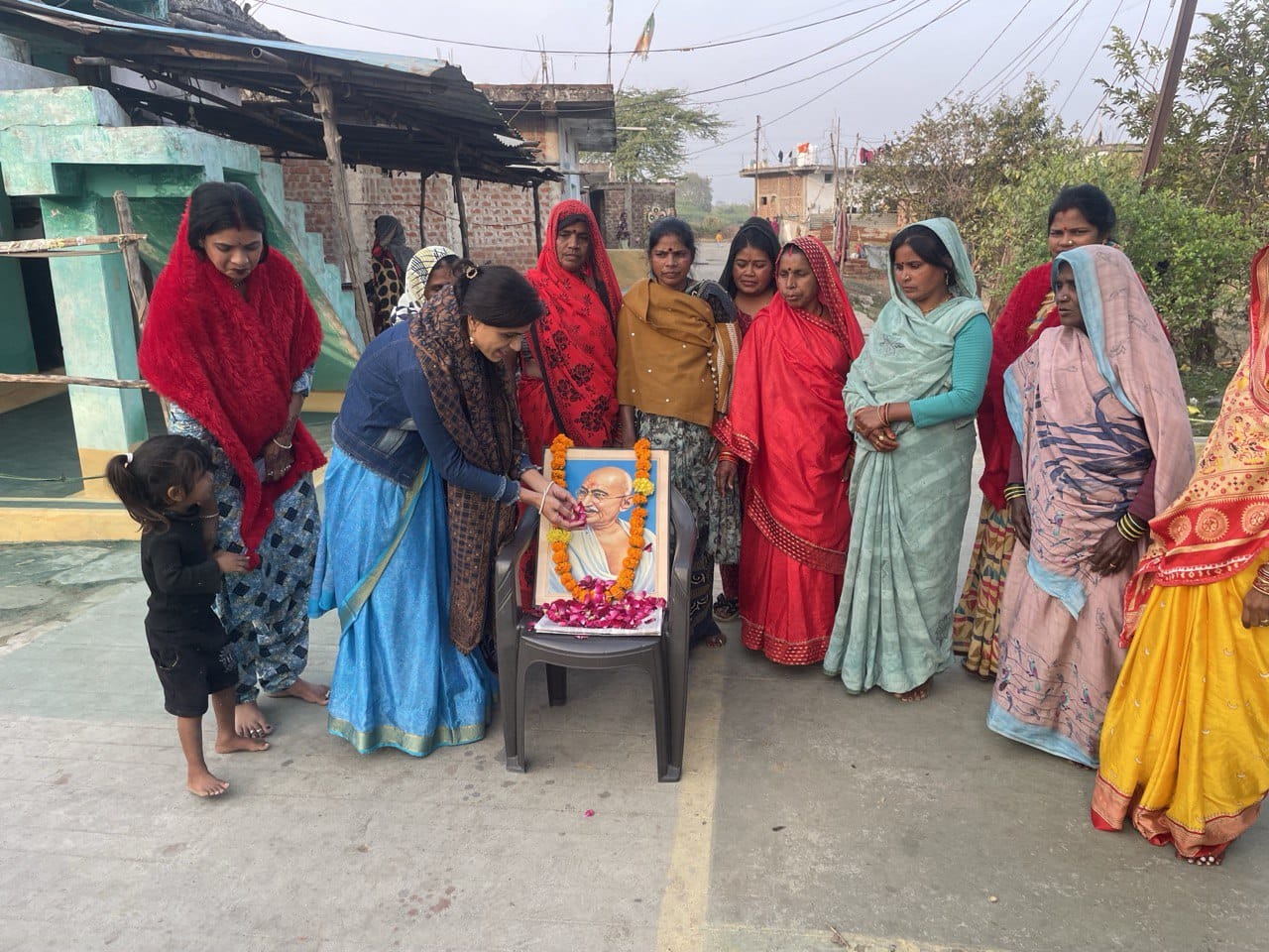 महिला कांग्रेस ने महात्मा गांधी की पुण्यतिथि पर अर्पित किए श्रद्धा सुमन