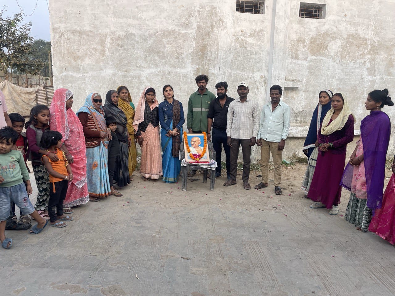 महिला कांग्रेस ने महात्मा गांधी की पुण्यतिथि पर अर्पित किए श्रद्धा सुमन
