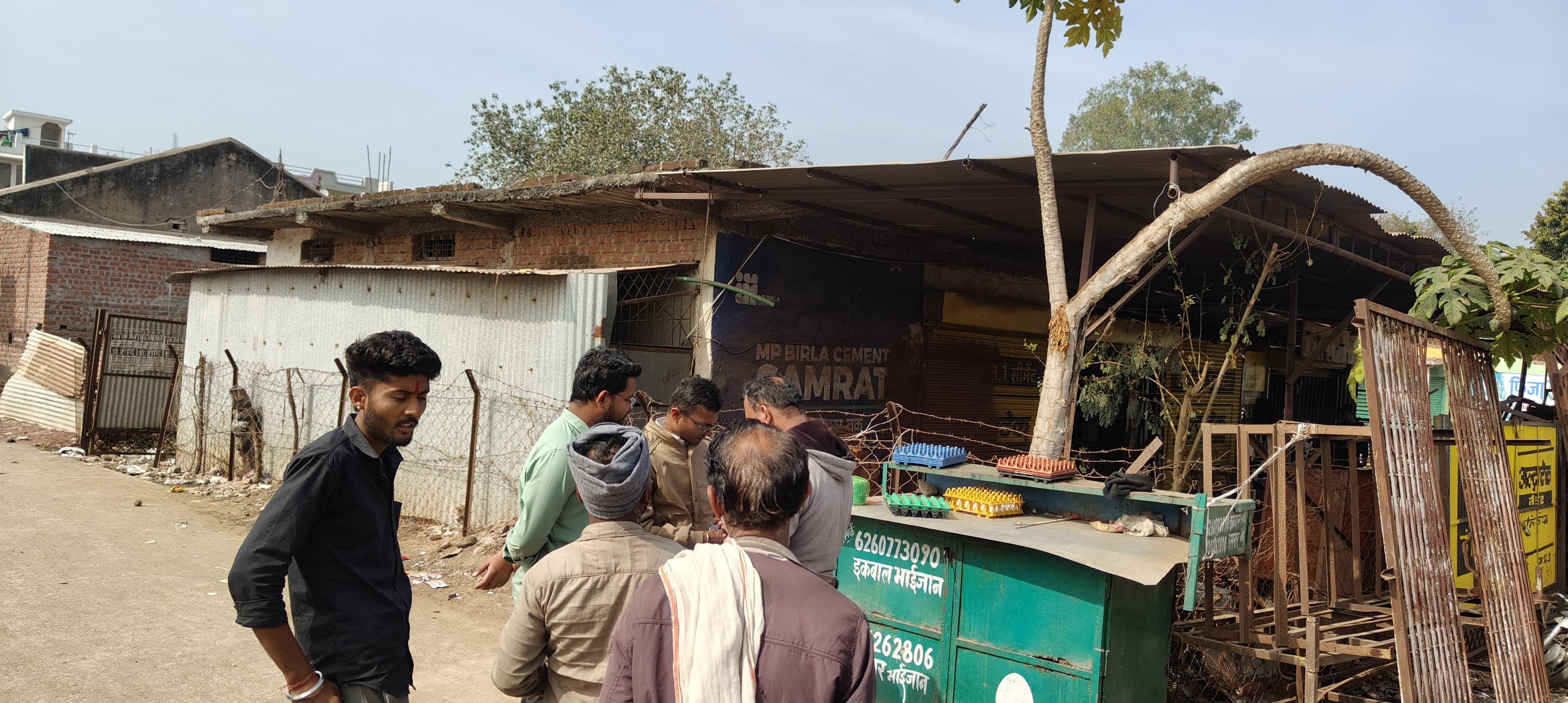 उद्योग विभाग के अधिकारी ने किया औद्योगिक इकाइयों का निरीक्षण।