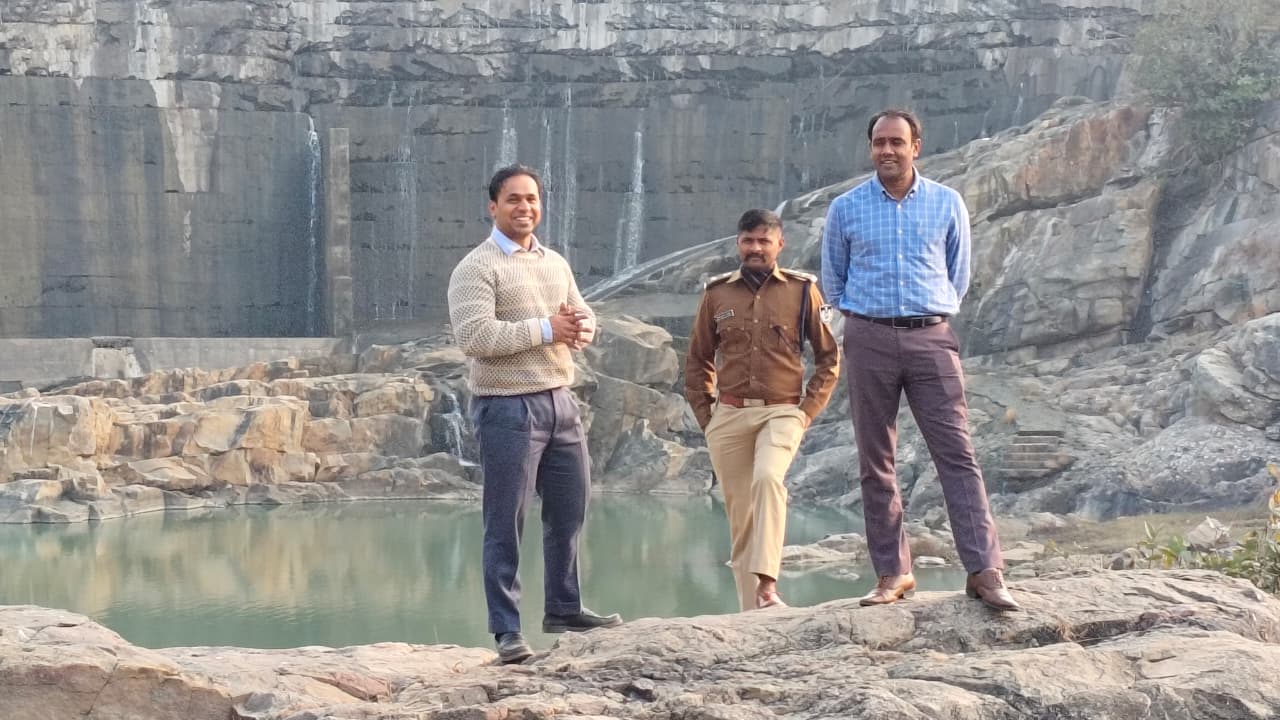 कलेक्टर ने किया लोअर चंदिया डैम का निरीक्षण, दिए आवश्यक निर्देश