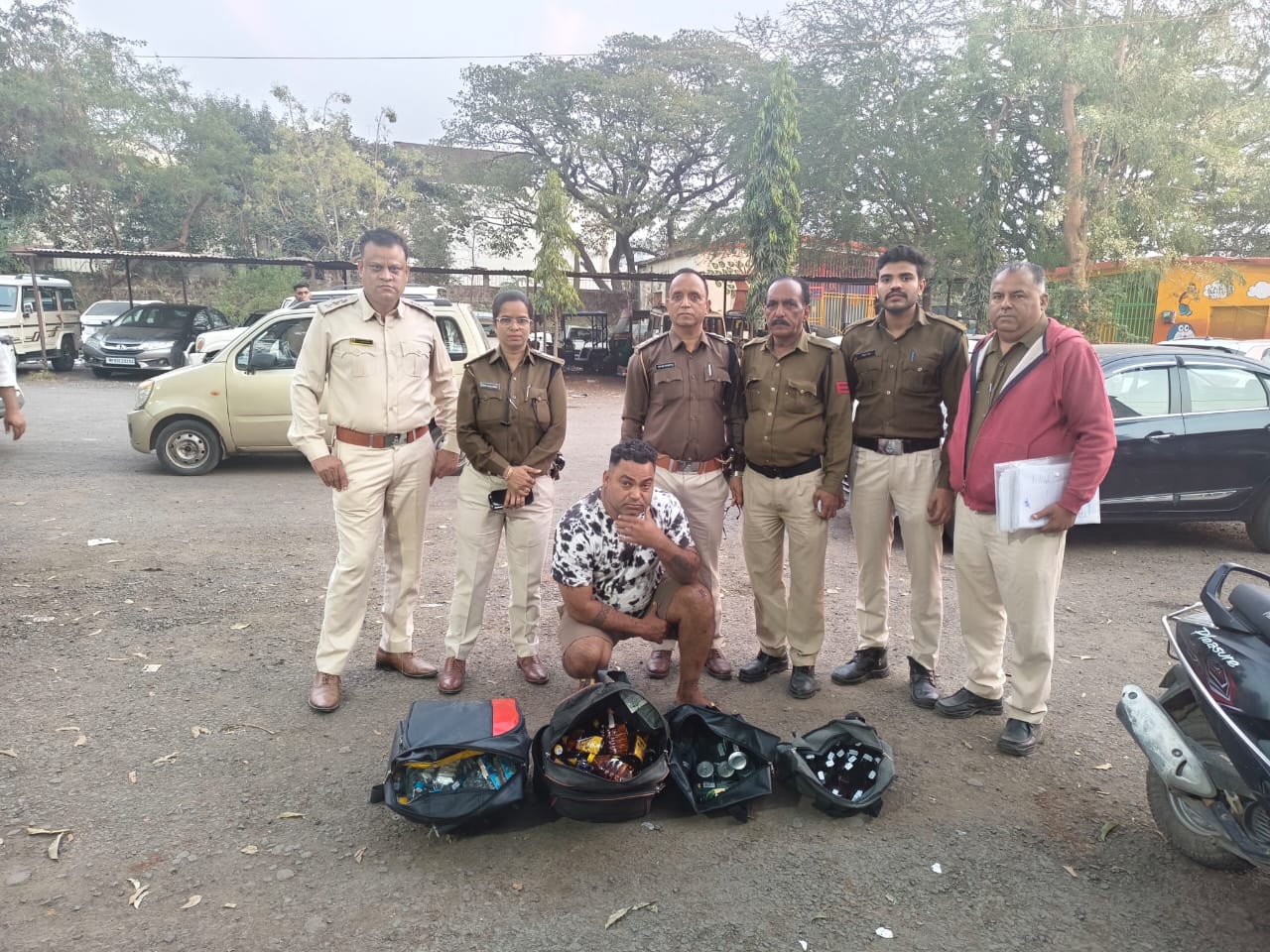 भोपाल में आबकारी विभाग की बड़ी कार्रवाई, बड़ी मात्रा में विदेशी शराब की ज़ब्त 