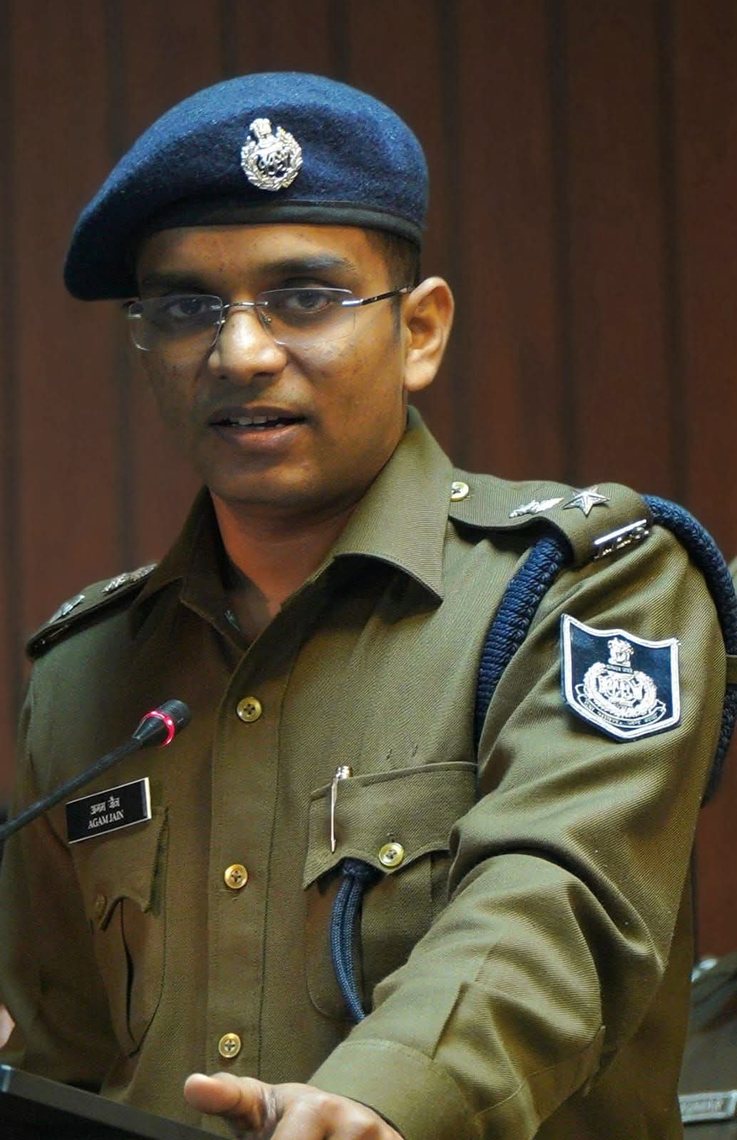 छतरपुर एसपी अगम जैन ने किया फेरबदल,चंदला थाना प्रभारी बने संदीप दीक्षित,उदयवीर सिंह लाईन हाजिर