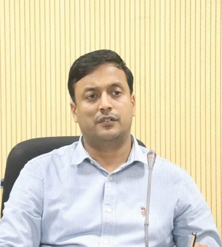 कलेक्टर द्वारा एक प्रकरण में जिला बदर का आदेश जारी  posted by Bhupendra Tiwari from Vidisha