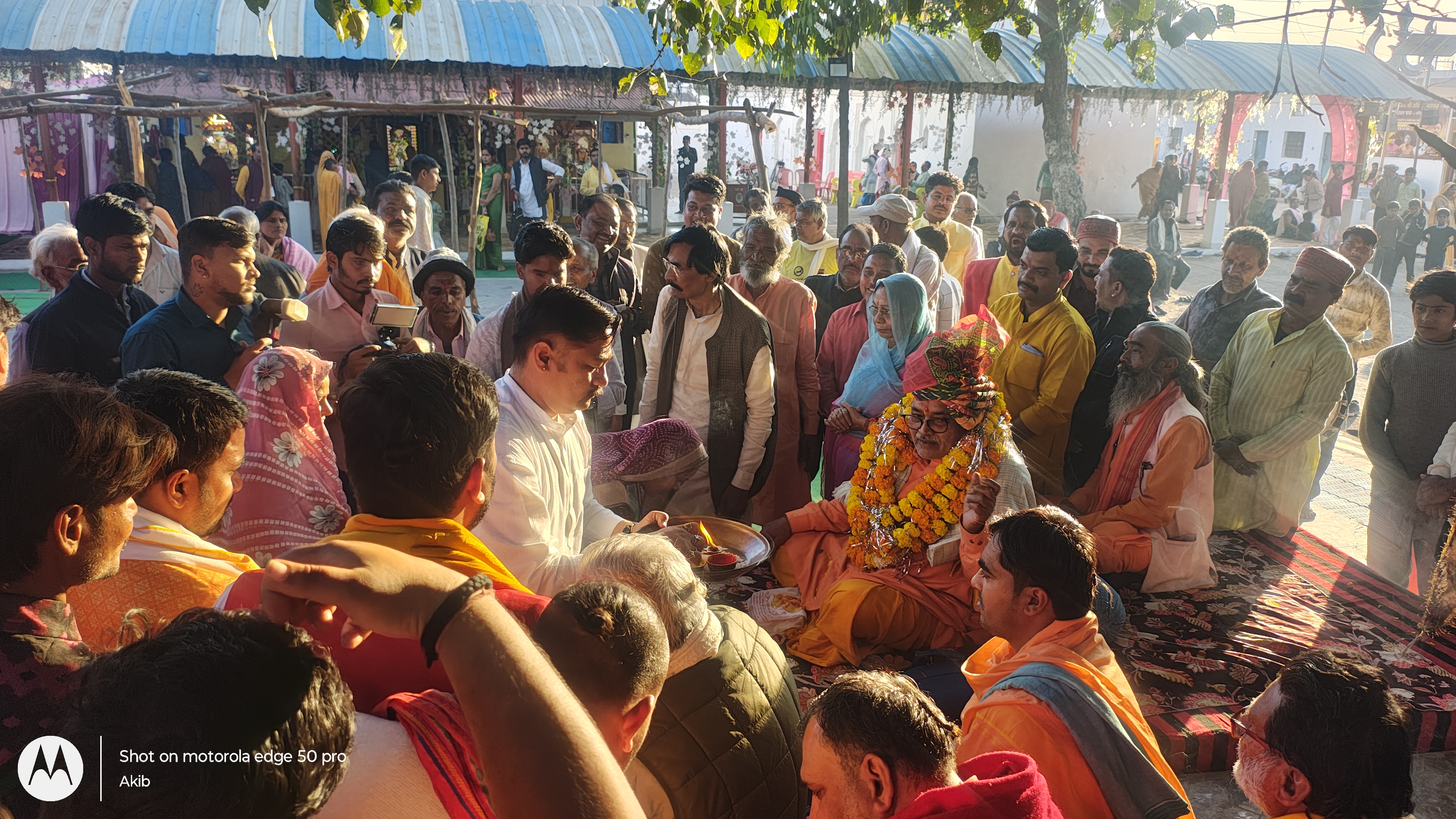 अतिरुद्र महायज्ञ के पावन अवसर पर पंडित मथुरा प्रसाद शुक्ल का जन्मदिवस श्रद्धा और भक्ति से मनाया गया