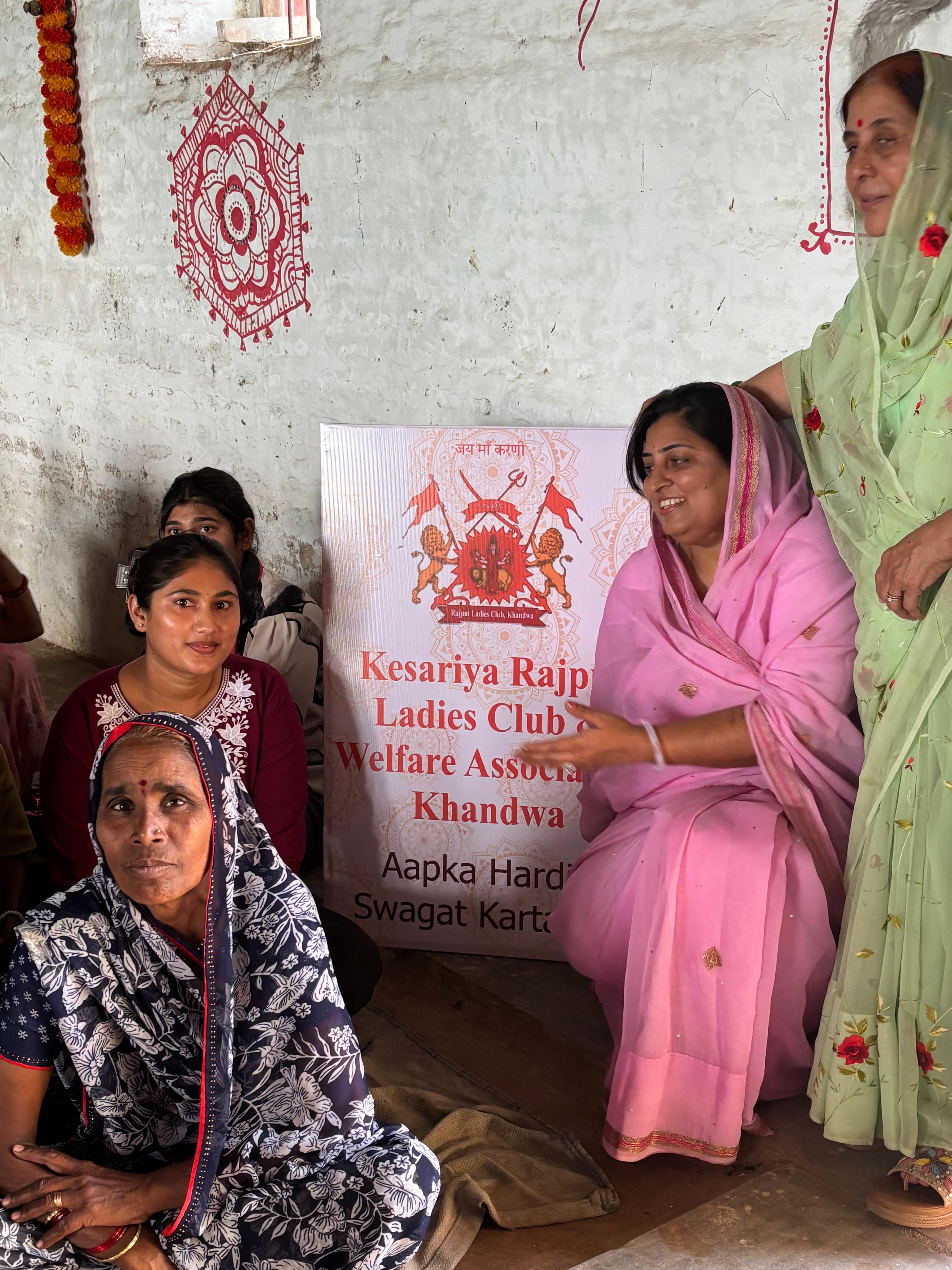 गढ़ी जसवाड़ी में महिला एवं बालिका जागरूकता कार्यक्रम का आयोजन