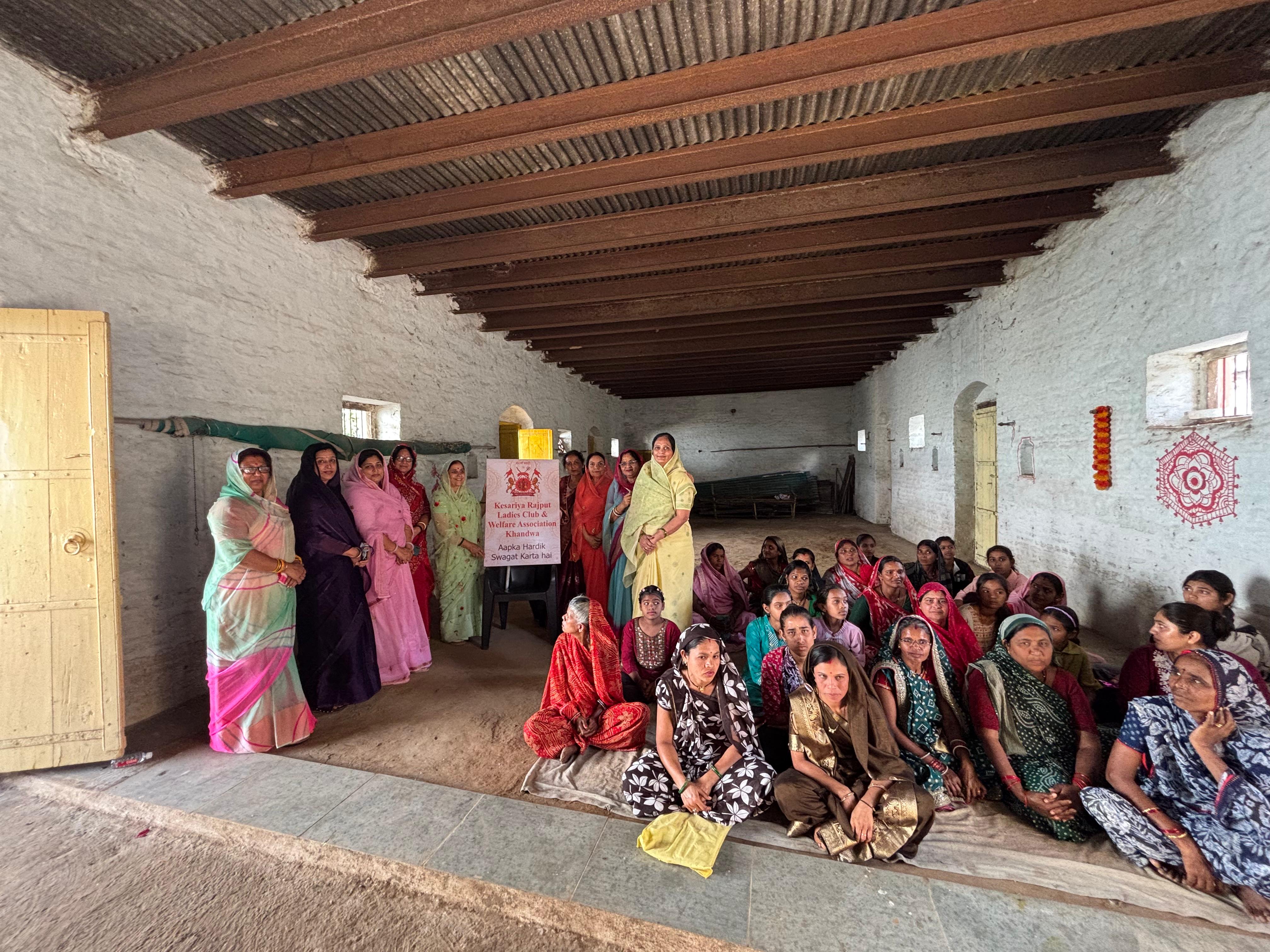 गढ़ी जसवाड़ी में महिला एवं बालिका जागरूकता कार्यक्रम का आयोजन