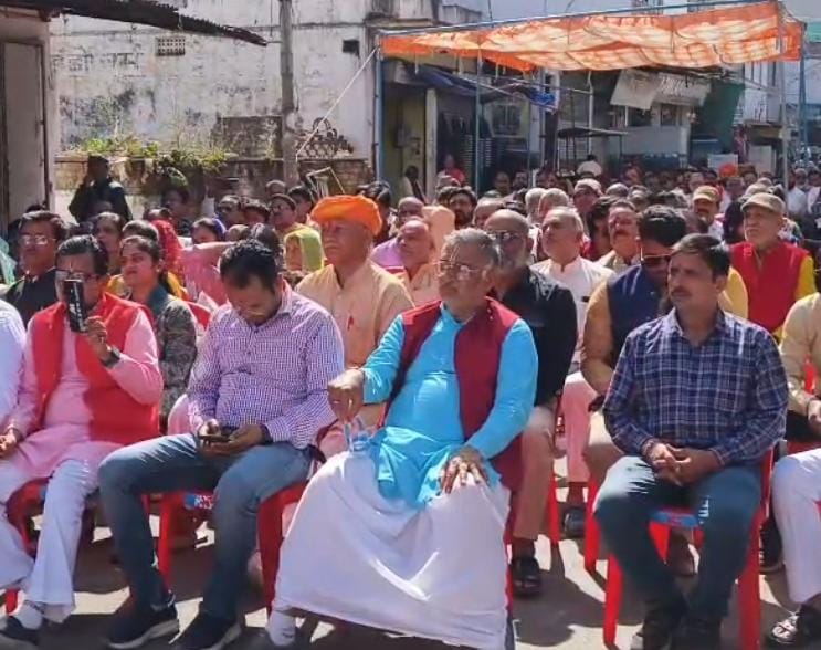 बीना नगर: विराट हिंदू सम्मेलन का भव्य आयोजन 