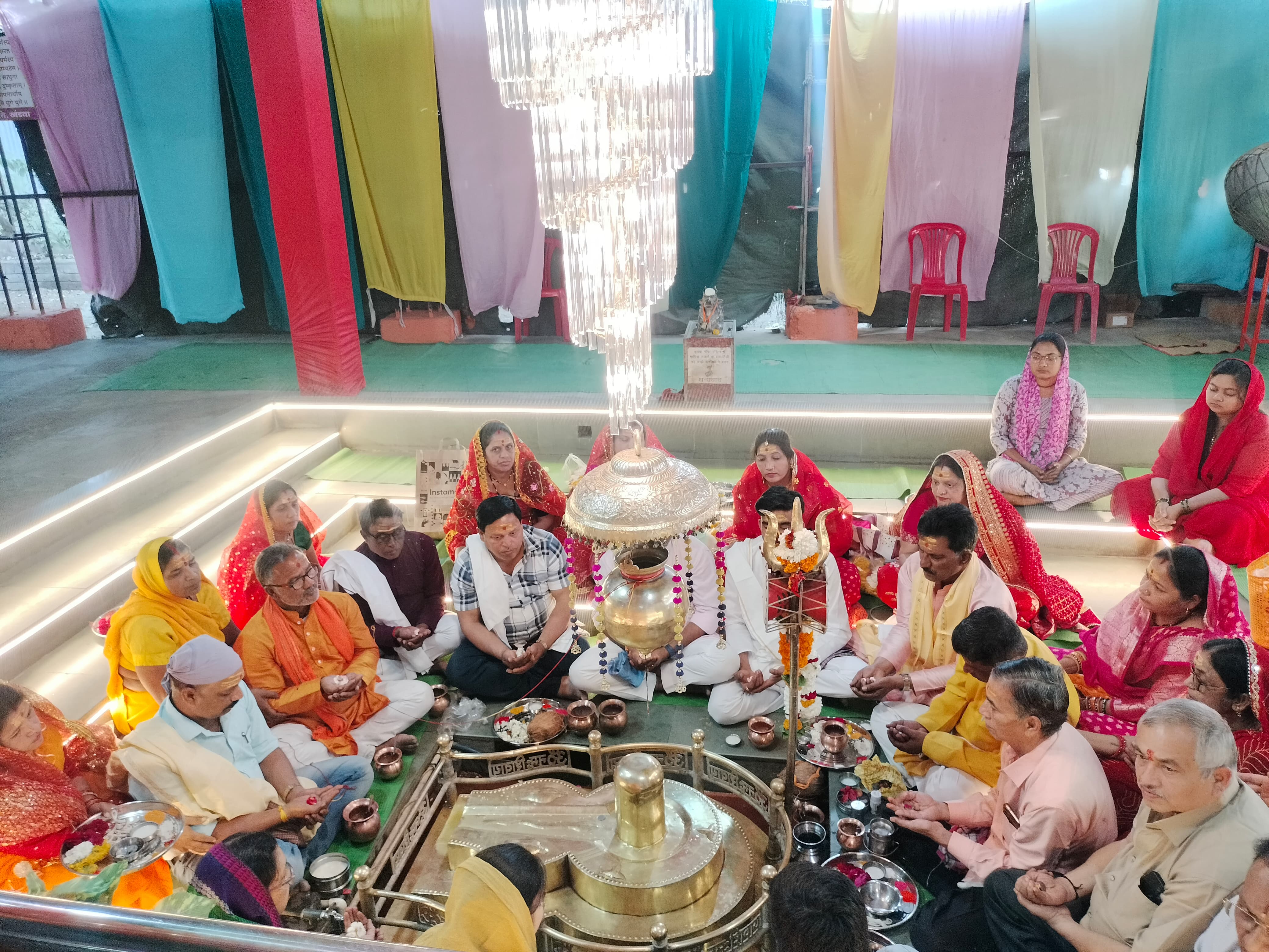 महादेवगढ़ मंदिर पर भोले की बारात को लेकर हुआ  गन्ने के रस से अभिषेक