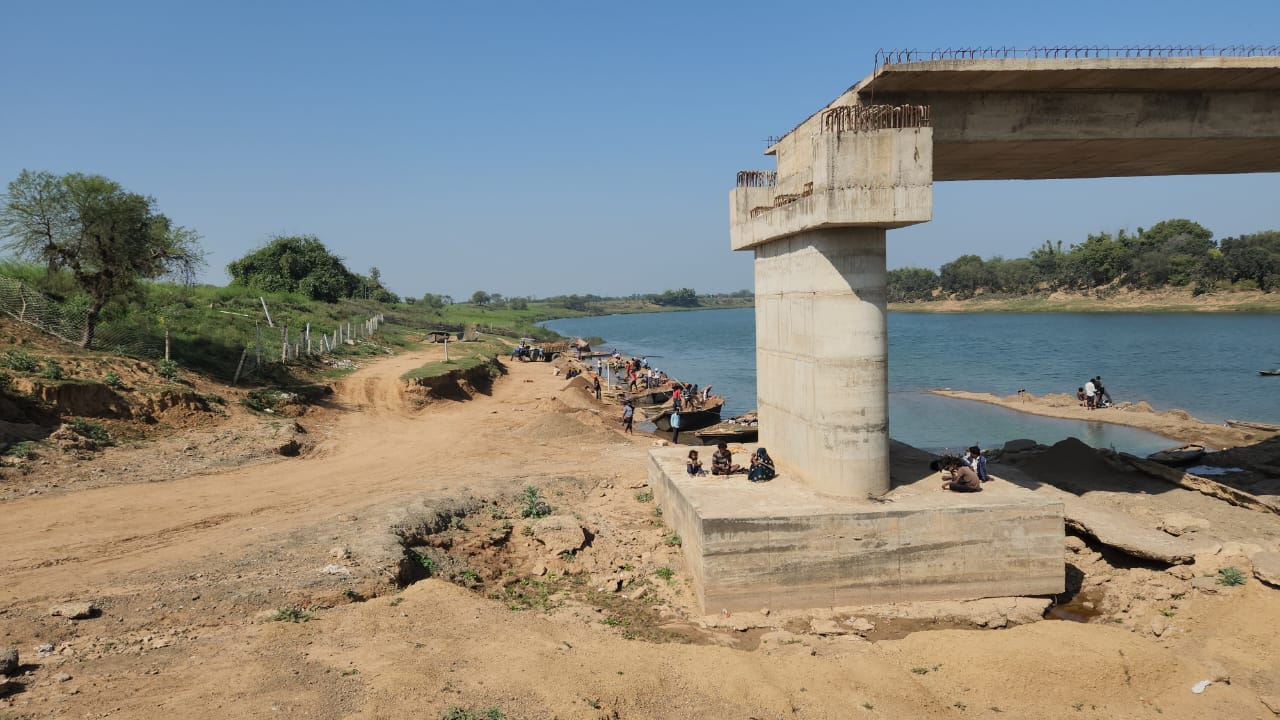 सोहागी थाना क्षेत्र में रेत माफियाओं का आतंक, प्रशासन मौन