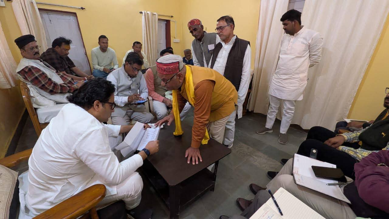विधायक सिद्धार्थ तिवारी ने जनसुनवाई के माध्यम से सुनीं क्षेत्रवासियों की समस्याएँ