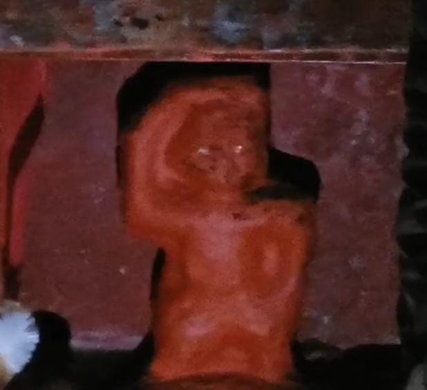 खिमलासा के मंदिर को किया अपवित्र 