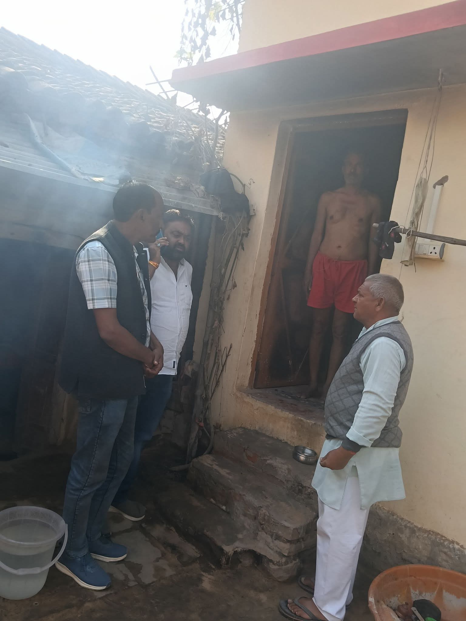 बिठौली में आगजनी की घटना में भारी नुकसान, प्रशासन से मुआवजे की मांग