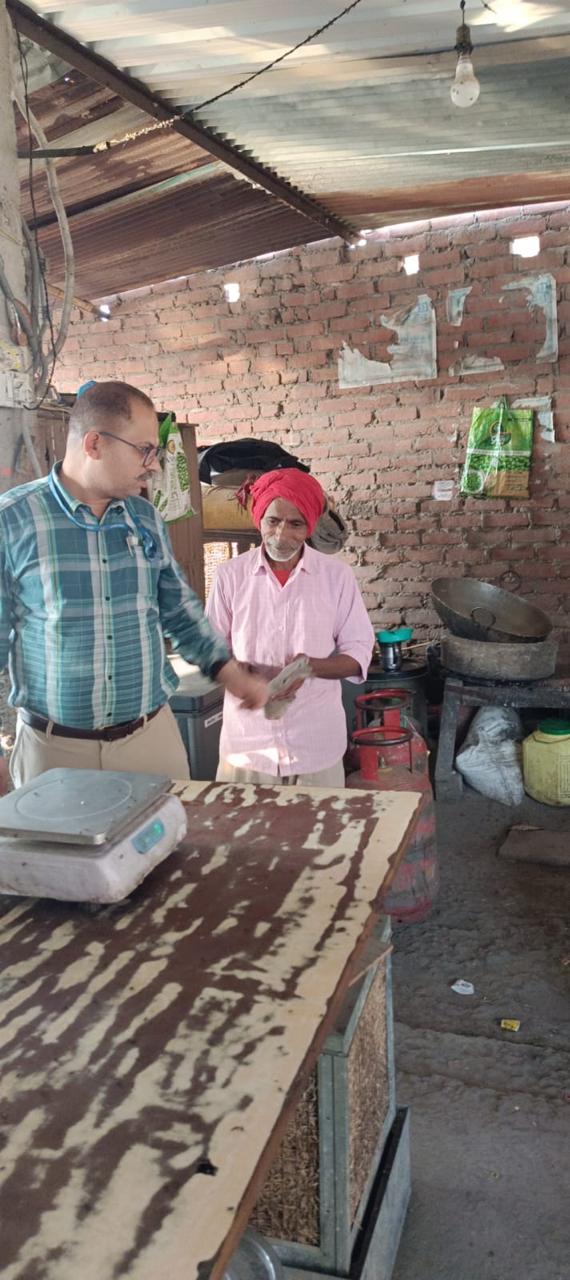मिलावट से मुक्ति अभियान: इलाहाबाद रोड के ढाबों पर खाद्य सुरक्षा की जांच