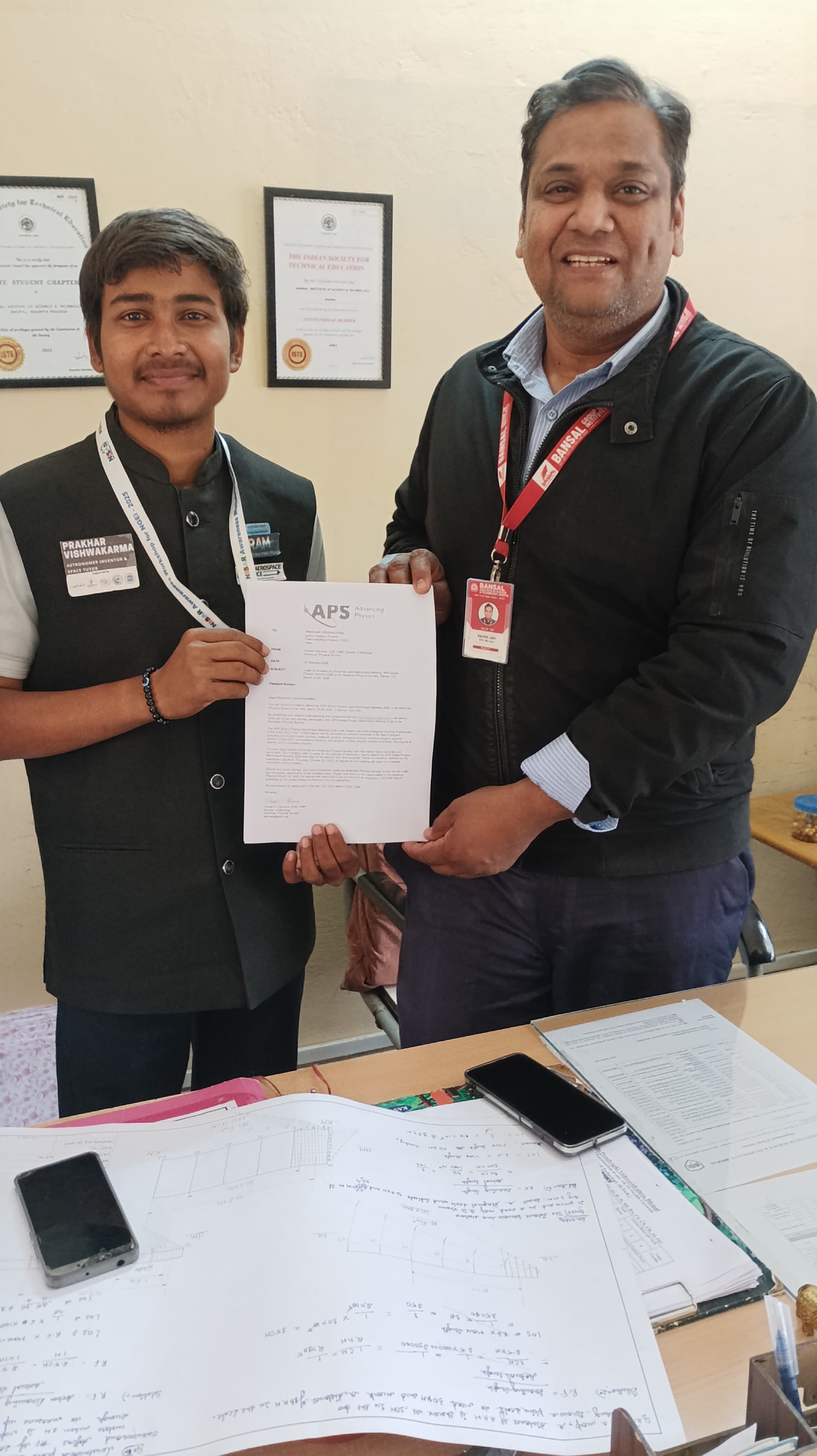 मध्य प्रदेश के प्रखर विश्वकर्मा: युवा मिसाइल मैन की वैश्विक पहचान posted by Rajesh Kumar Yadav from Tikamgarh