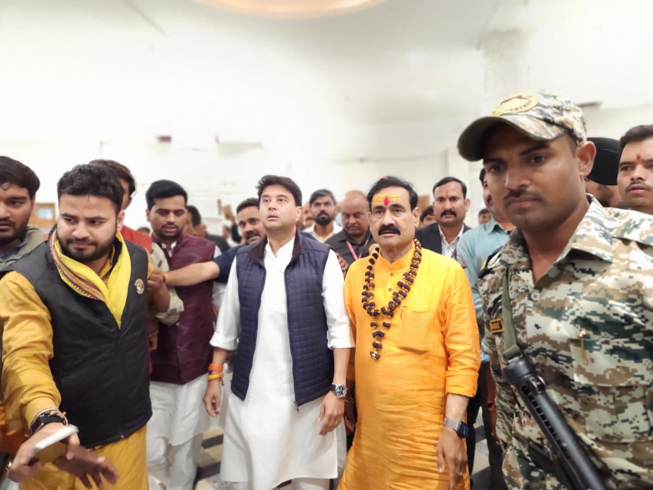 डबरा नवग्रह शक्तिपीठ प्राण प्रतिष्ठा महोत्सव: श्रद्धा और उल्लास का अद्वितीय संगम