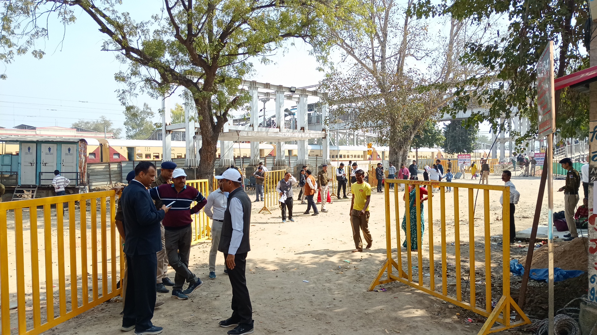 डबरा में नवग्रह शक्तिपीठ प्राण प्रतिष्ठा: प्रशासन और रेलवे की सतर्कता से भरा आयोजन