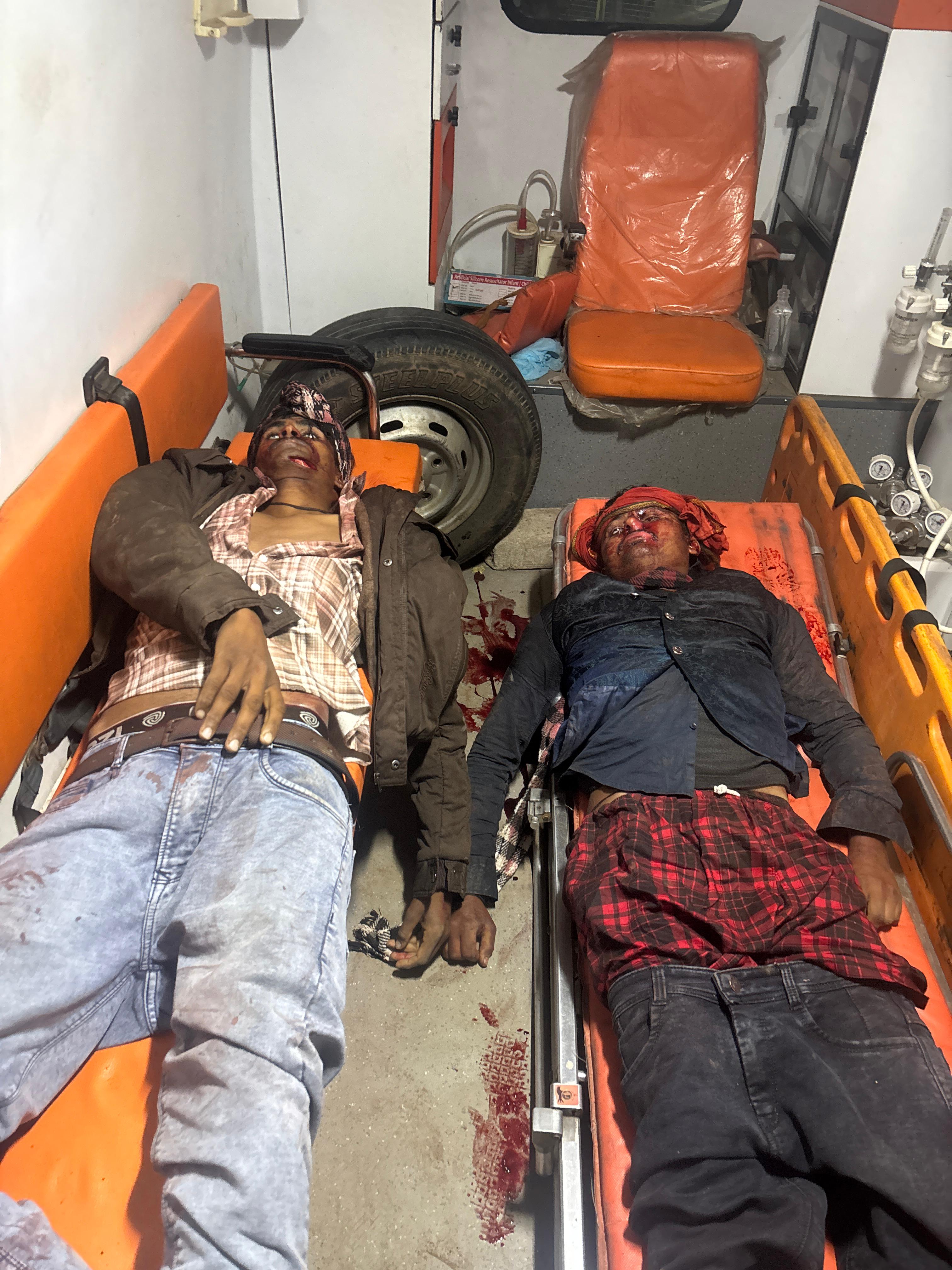 क्षतिग्रस्त पुल से गिरे बाइक सवार तीन युवकों की मौत, शादी समारोह में आते समय हादसा 