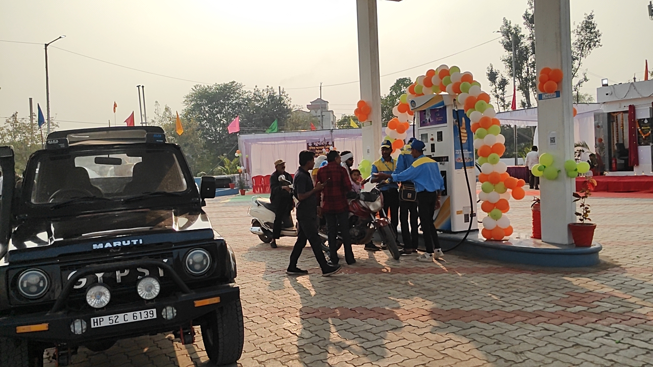 बुरहानपुर में आत्मनिर्भर पुलिस की नई पहल — DIG बहुगुणा के हाथों आधुनिक पुलिस पेट्रोल पंप का उद्घाटन