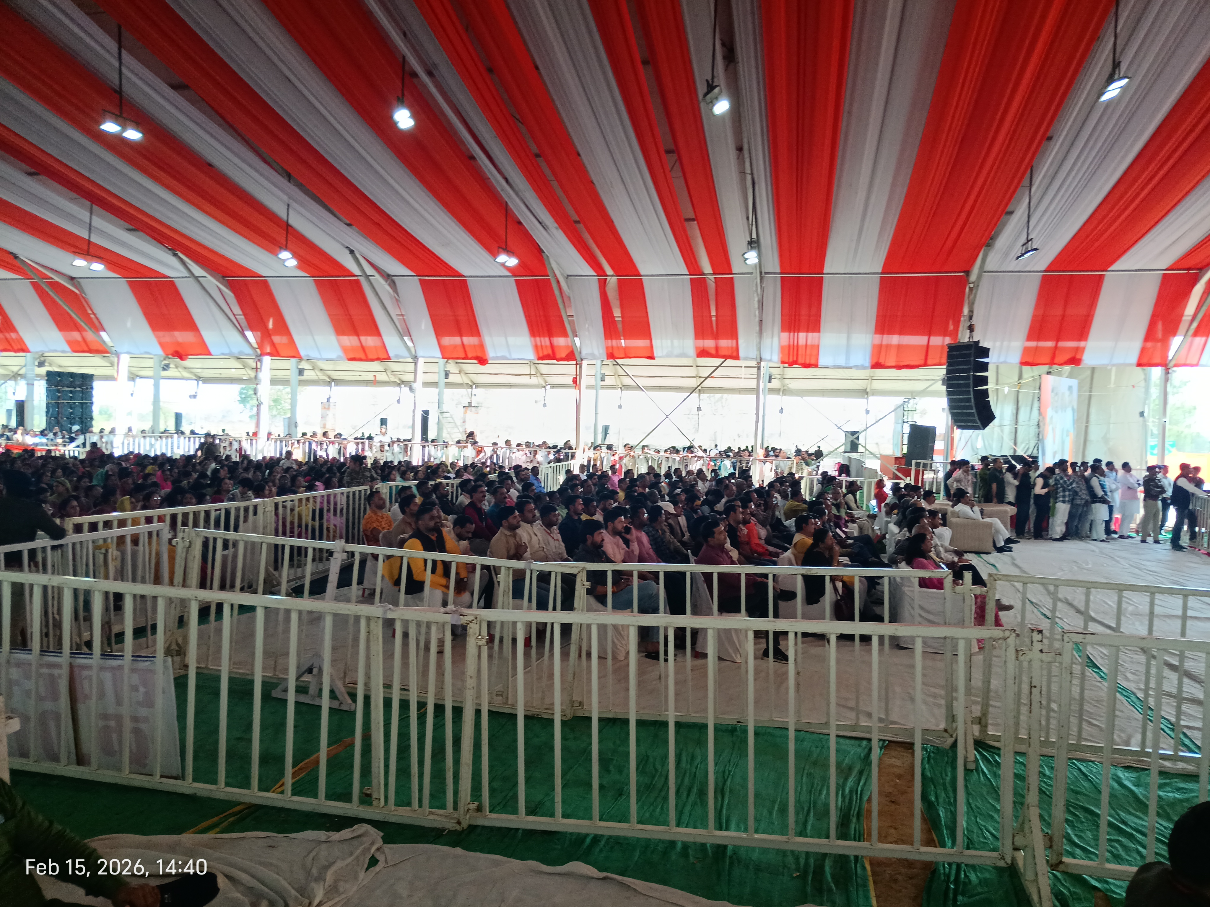  डबरा स्थित नवग्रह शक्तिपीठ प्राण प्रतिष्ठा महोत्सव के पांचवें दिवस पर विशेष वातावरण देखने को मिला, मप्र के मुख्यमंत्री डॉ मोहन यादव का आगमन
